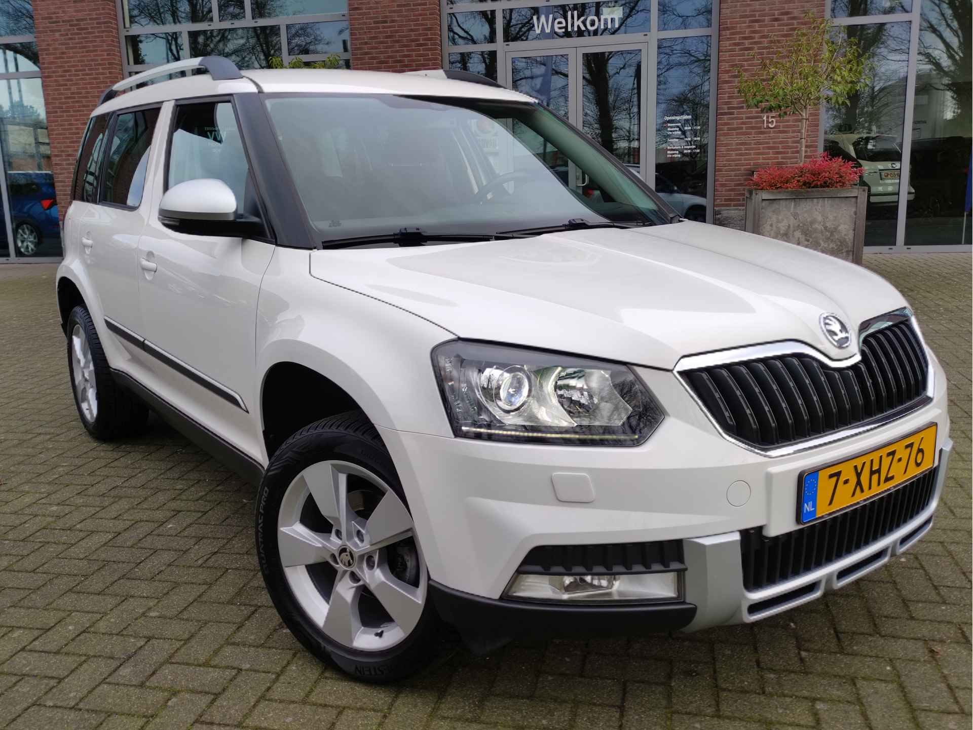 Škoda Yeti Outdoor 1.4 TSI Greentech Elegance Trekhaak - Achteruitrijcamera - Stoelverwarming - 17Inch LMV - Allseasonbanden - 10/29