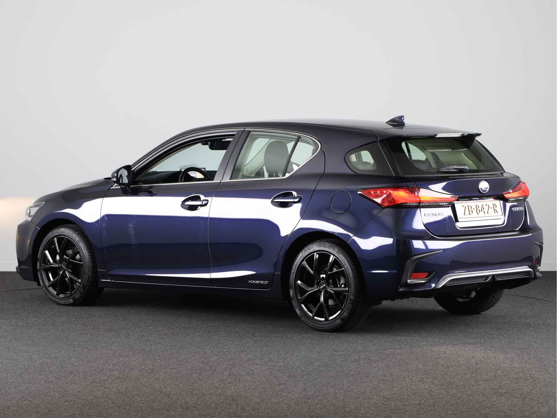 Lexus CT 200h Individual | 17' Velgen | Groot Navigatie | Adaptive Cruise Control | - 15/40