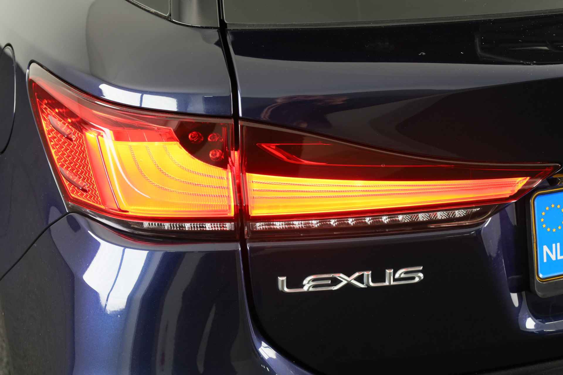 Lexus CT 200h Individual | 17' Velgen | Groot Navigatie | Adaptive Cruise Control | - 36/40