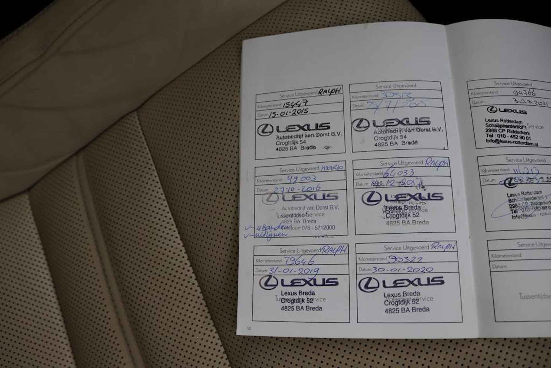 Lexus IS 300h Luxury Line | Navigatie | Schuifkanteldak | Lederen bekleding | Stuur en stoelverwarming | - 53/56