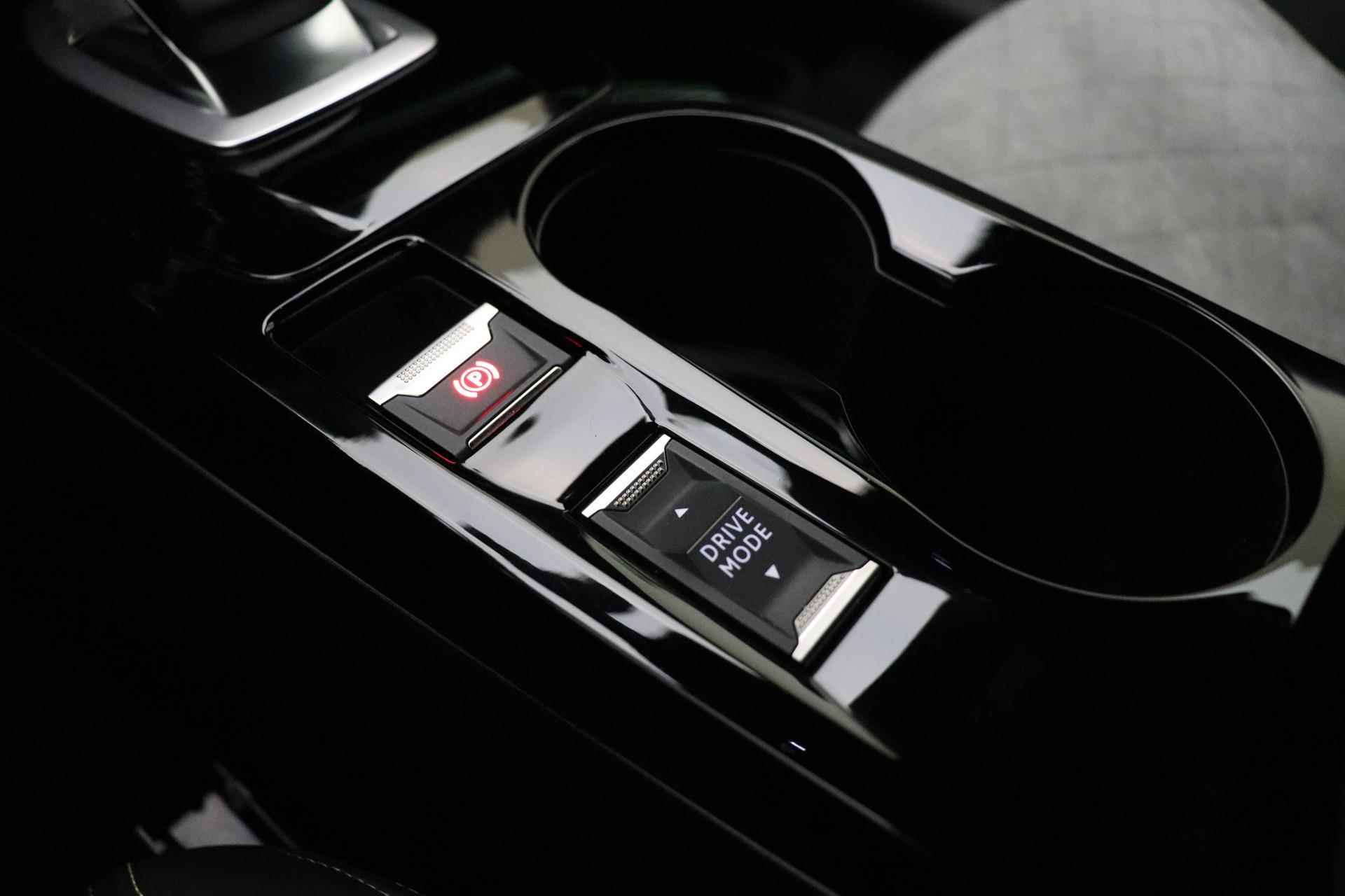 Peugeot e-208 EV GT 50 kWh 3 Fase | SUBSIDIE MOGELIJK! | 8% Bijtelling | Black Diamond | Lichtmetalen Velgen | Dodehoek Detectie |  LED | Lane Assist | Achteruitrij Camera | Alcantara Bekleding | Stoelverwarming | Cruise Control | - 31/42