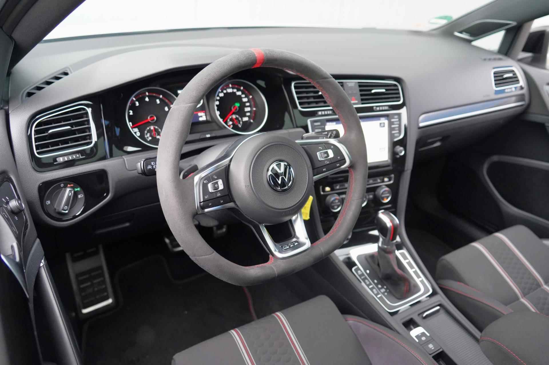 Volkswagen Golf 2.0 TSI GTI Clubsport / Schaalstoelen / 69dkm NAP / NL-Auto / Dynaudio / Camera / ACC - 10/39