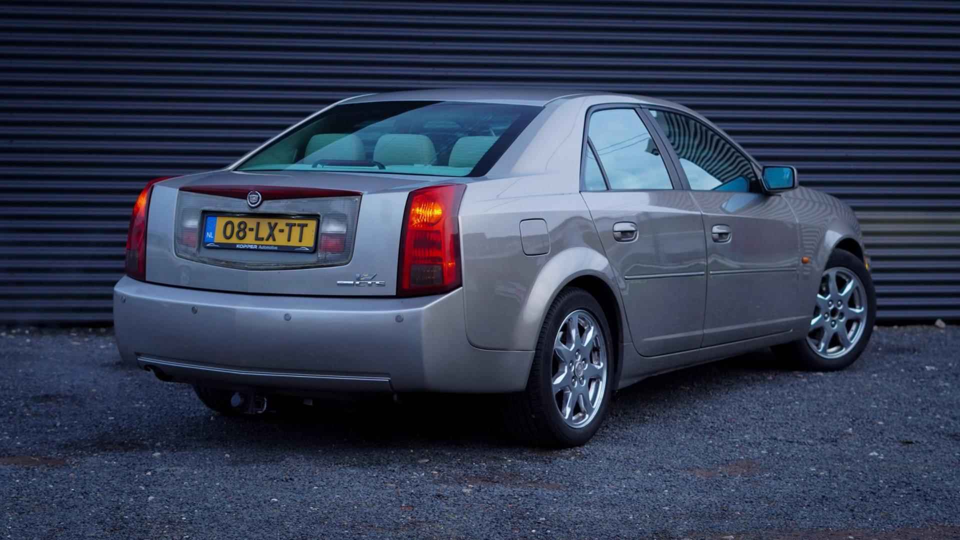 Cadillac CTS 3.2 V6 Sport Luxury / Schuifdak / NL Auto / Meeneemprijs - 5/41