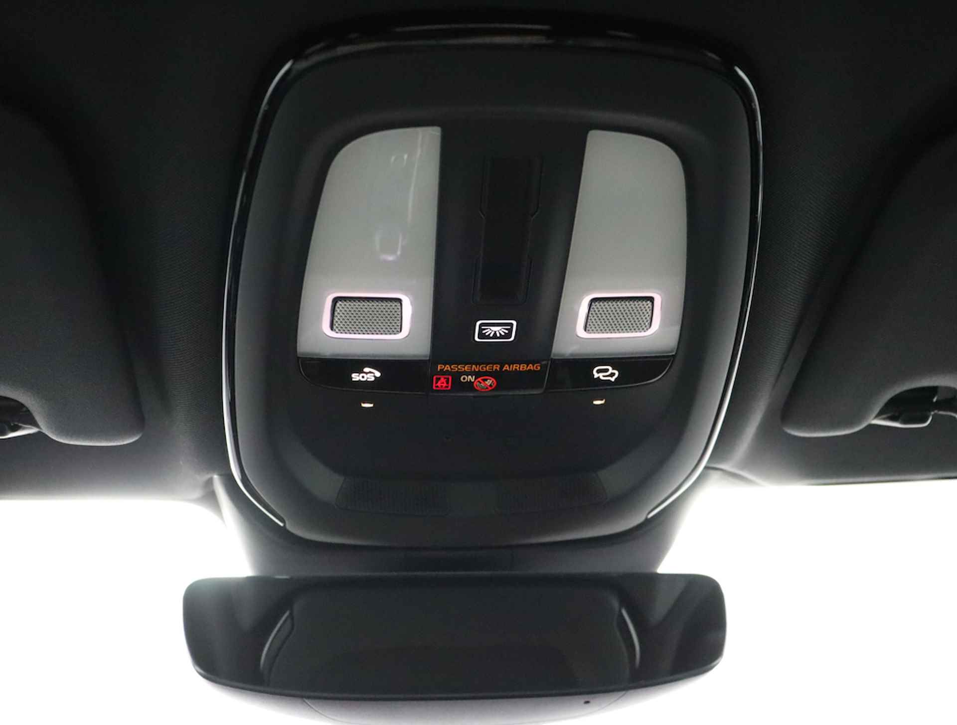 Volvo V60 T6 Recharge AWD Ultimate Dark Direct leverbaar | Visual Park Assist (incl. 360˚ view) | Adaptieve cruise control incl. BLIS | Panoramisch schuif-/kanteldak | Elektrisch verstelbare voorstoelen incl. geheugen | Premium Audio by Harman Kard - 28/70