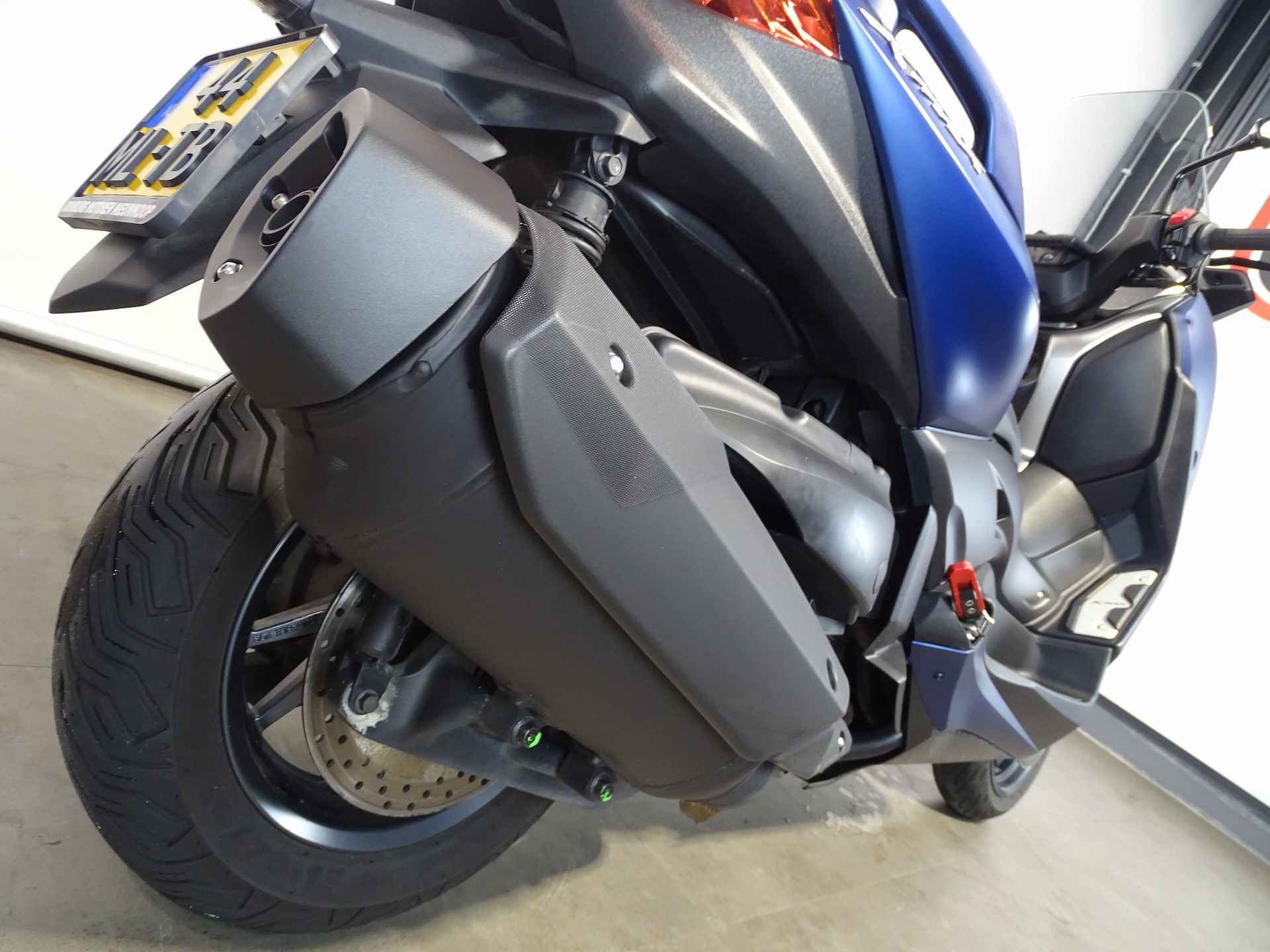 Yamaha X-MAX 400 ABS - 5/7