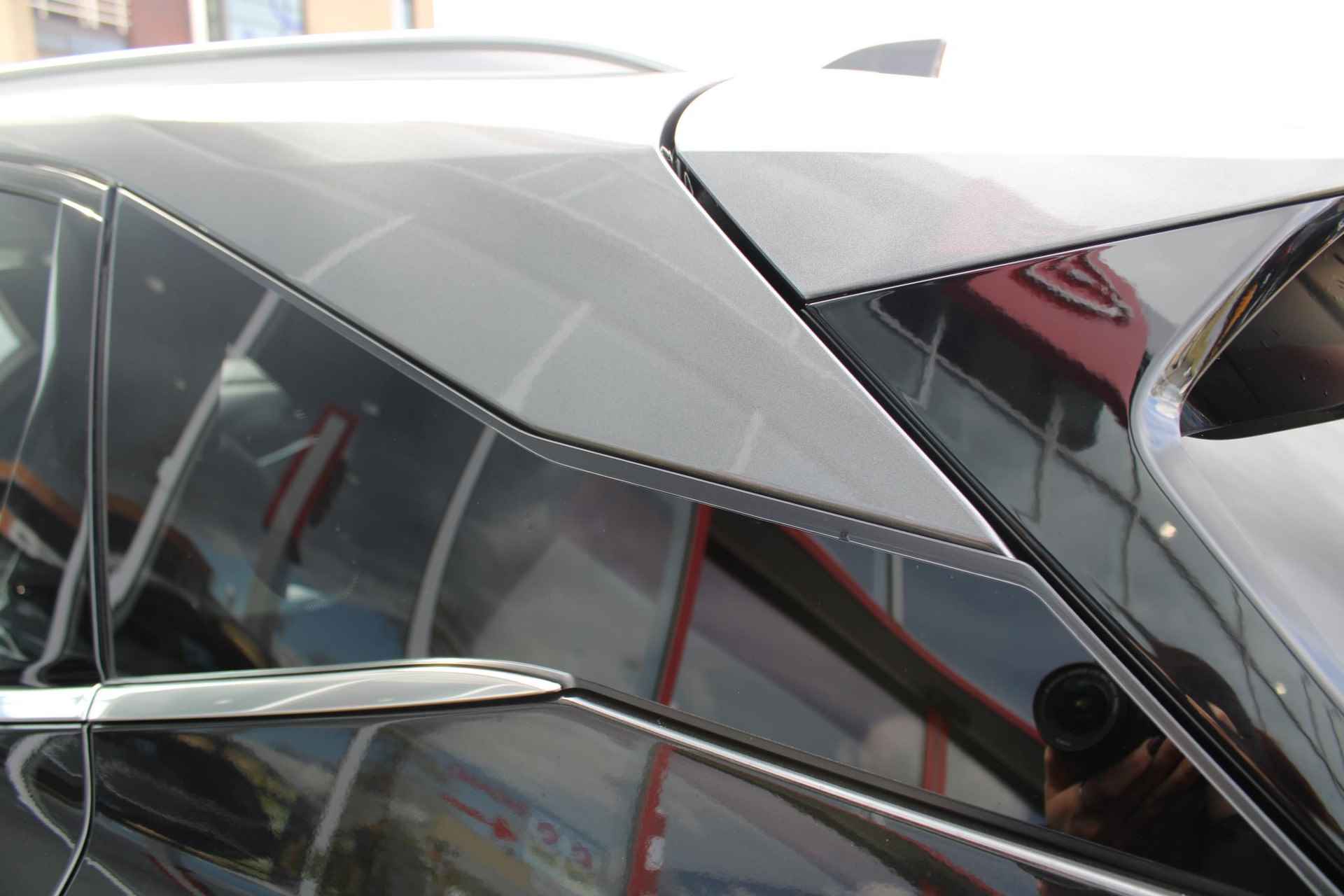 Nissan Qashqai 1.5 e-Power Black Edition 190PK AUTOMAAT | Panorama dak | 360-Camera | Parkeersensoren | Dodehoek detectie | Stoel/Stuur/Voorruit verwarming | Navigatie | Adaptive cruise control | Apple Carplay/Android auto | 18'' Lichtmetalen velgen | - 18/61