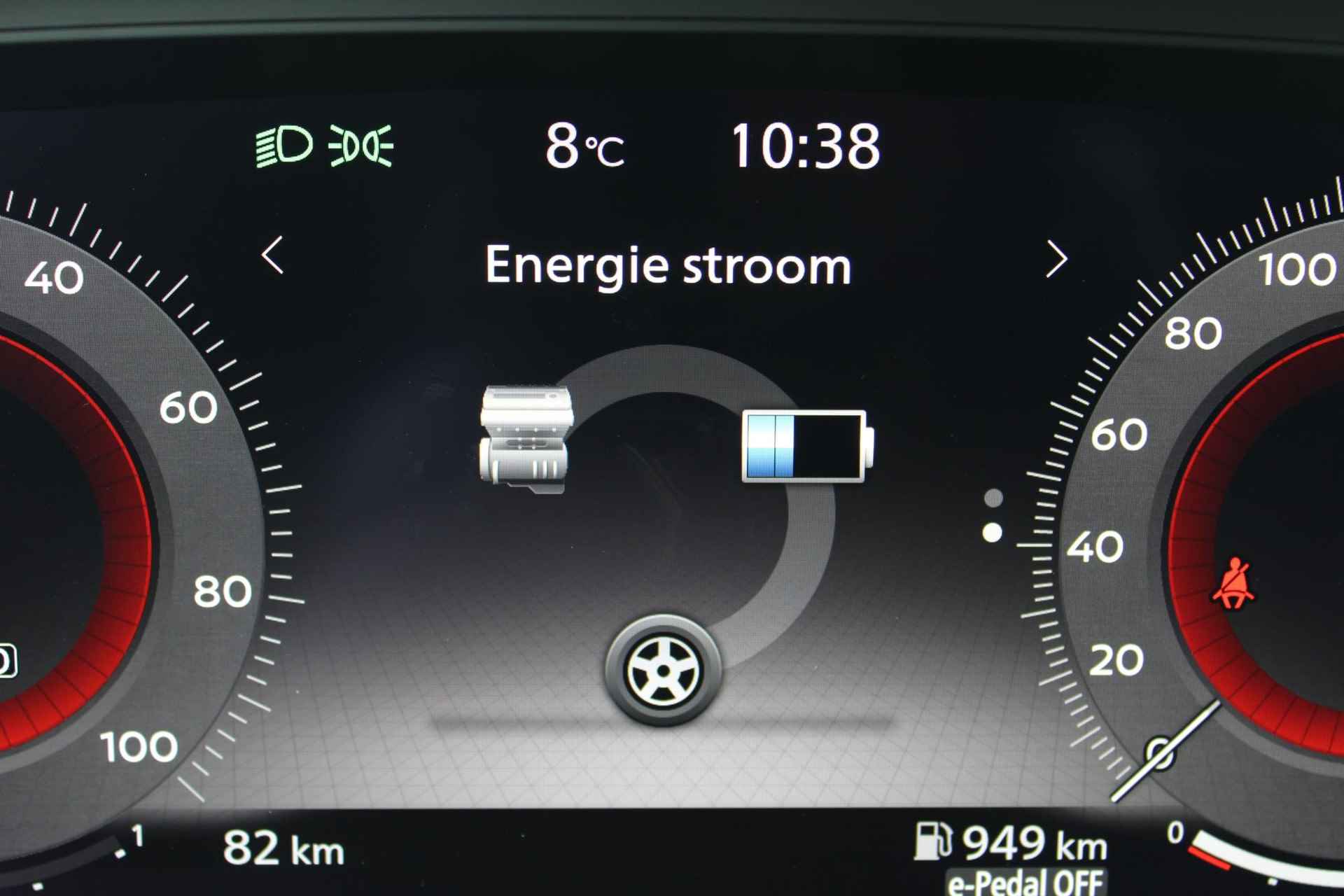 Nissan Qashqai 1.5 e-Power Black Edition 190PK AUTOMAAT | Panorama dak | 360-Camera | Parkeersensoren | Dodehoek detectie | Stoel/Stuur/Voorruit verwarming | Navigatie | Adaptive cruise control | Apple Carplay/Android auto | 18'' Lichtmetalen velgen | - 33/61