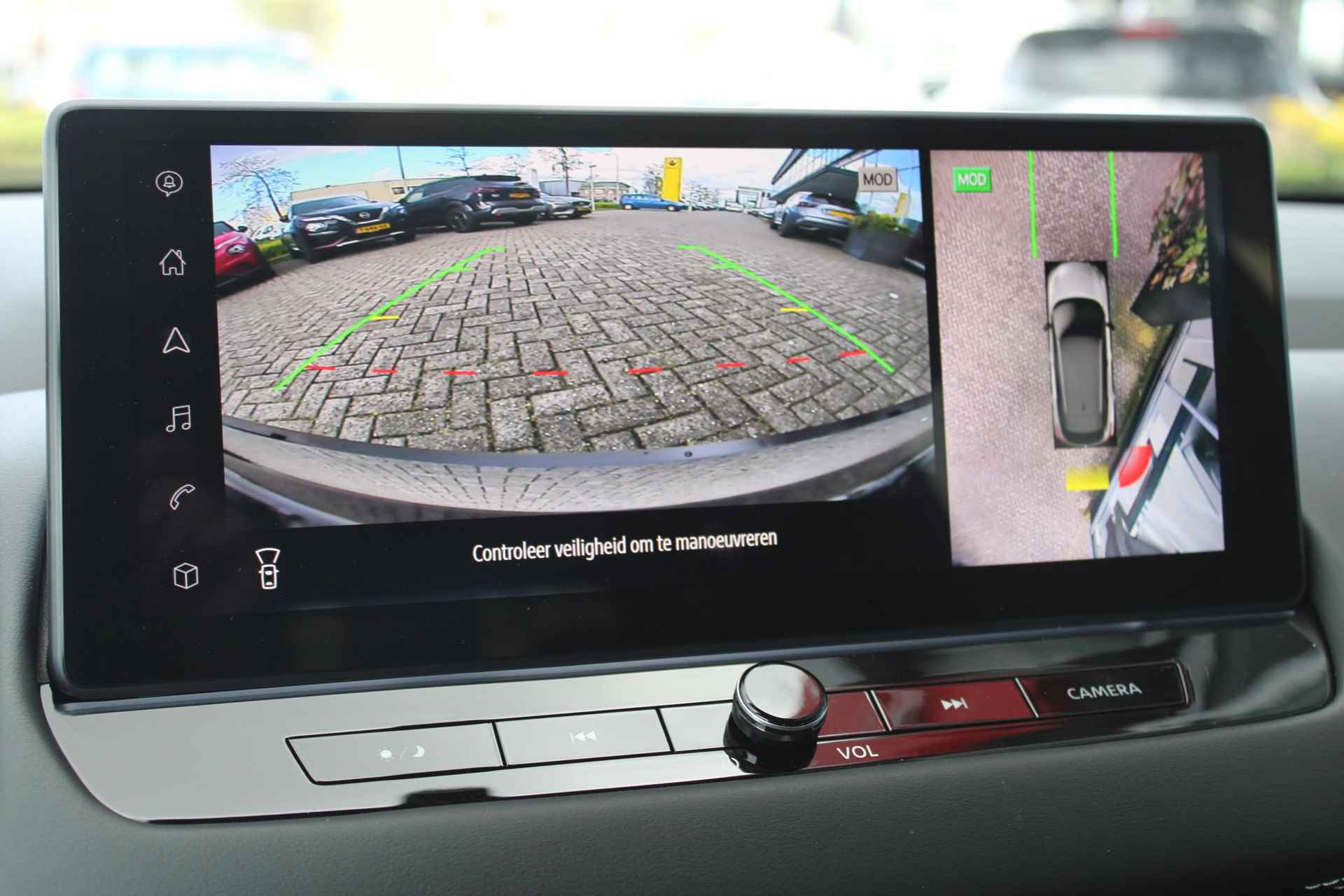 Nissan Qashqai 1.5 e-Power Black Edition 190PK AUTOMAAT | Panorama dak | 360-Camera | Parkeersensoren | Dodehoek detectie | Stoel/Stuur/Voorruit verwarming | Navigatie | Adaptive cruise control | Apple Carplay/Android auto | 18'' Lichtmetalen velgen | - 39/61