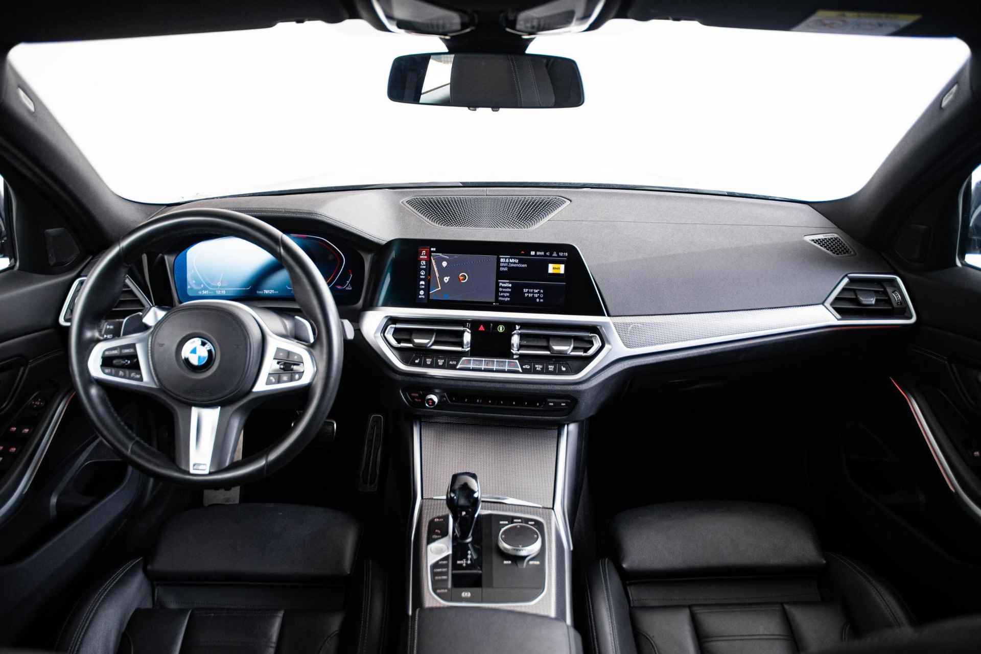 BMW 3-serie 320i High Executive M Sport - Leder - HiFi System - Stoelverwarming - LED - DAB - Live Cockpit Professional - 3/50