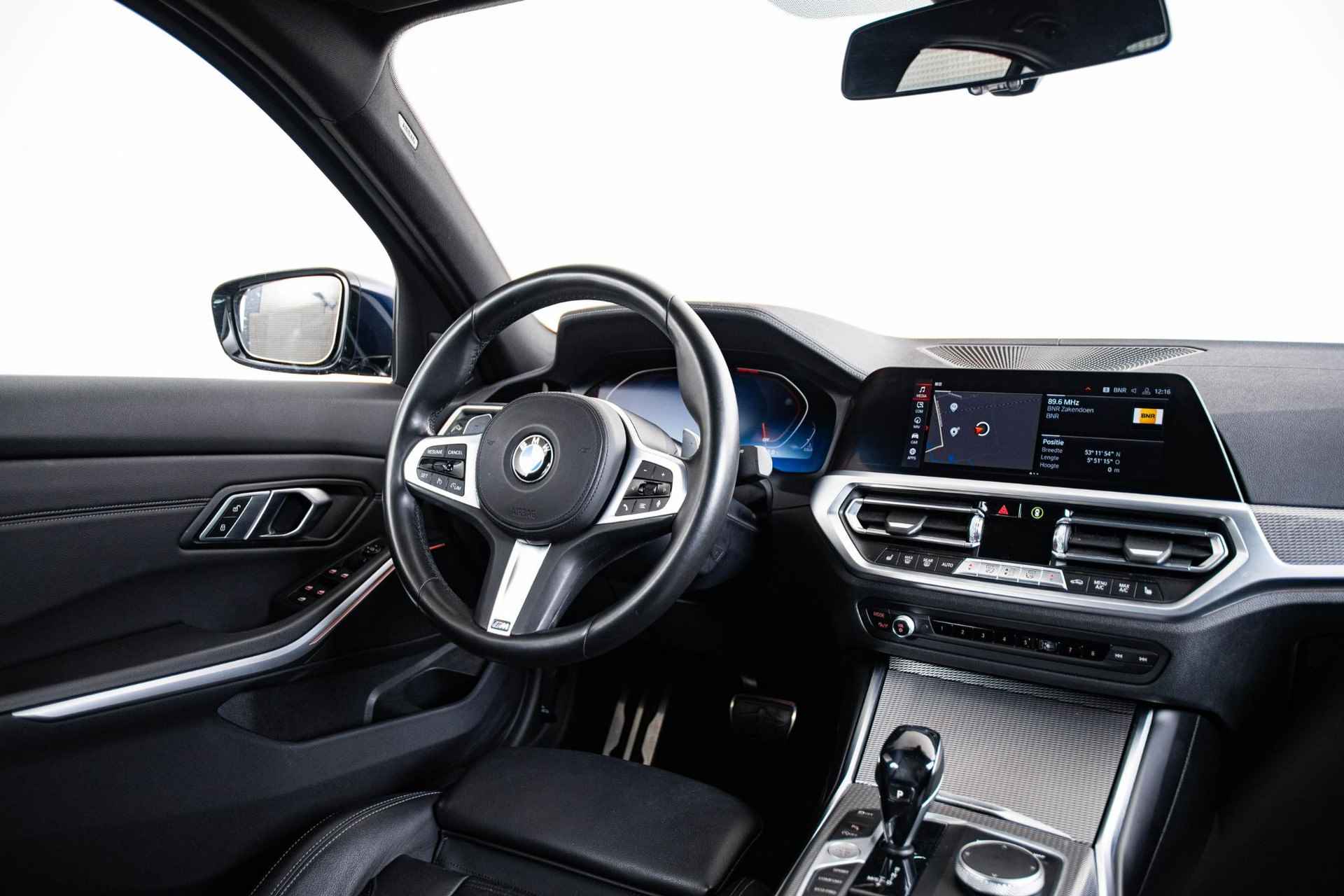 BMW 3-serie 320i High Executive M Sport - Leder - HiFi System - Stoelverwarming - LED - DAB - Live Cockpit Professional - 36/50