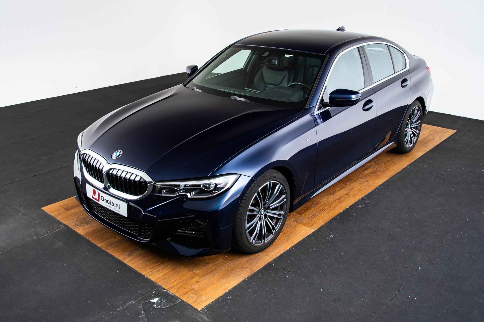 BMW 3-serie 320i High Executive M Sport - Leder - HiFi System - Stoelverwarming - LED - DAB - Live Cockpit Professional - 46/50