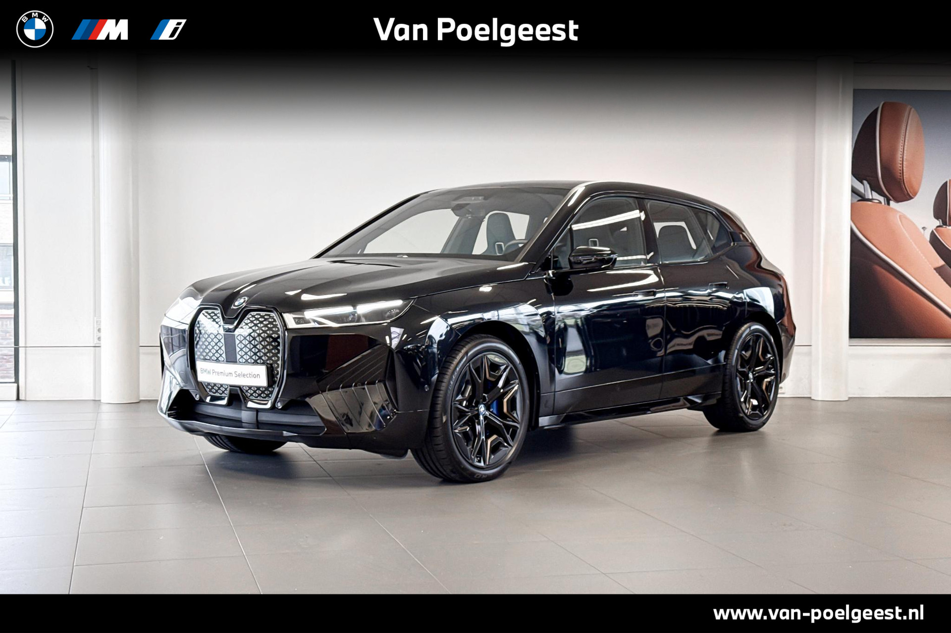 BMW iX xDrive40 Business Edition Plus 77 kWh | Driving Assistant Pro | Harman Kardon | Glazen Panoramadak | Trekhaak |