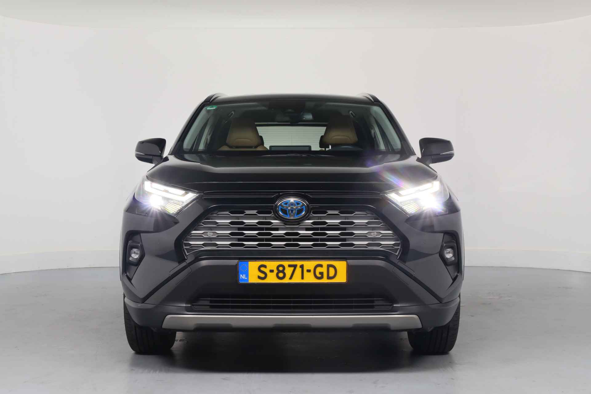 Toyota RAV4 2.5 Hybrid AWD Style | Dealer Onderhouden! | Trekhaak | Leder | Memory Zetels | Camera | Clima | Keyless | Navi | LED | Cruise A - 2/43