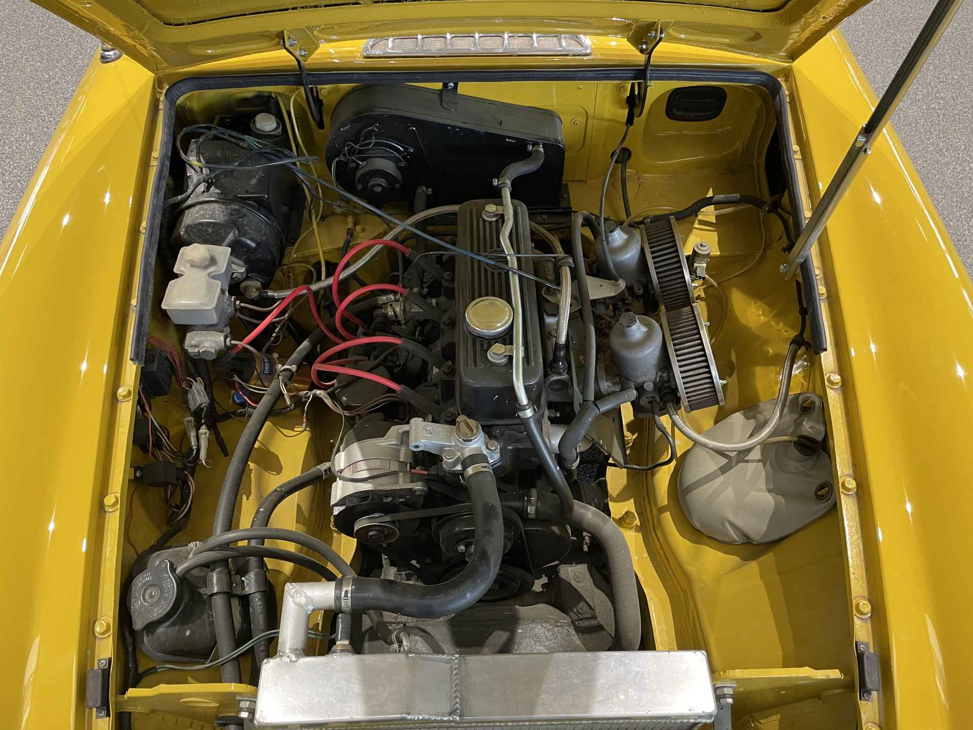 MG B 1.8 GT uit 1980, Sunroof, Overdrive - 12/14