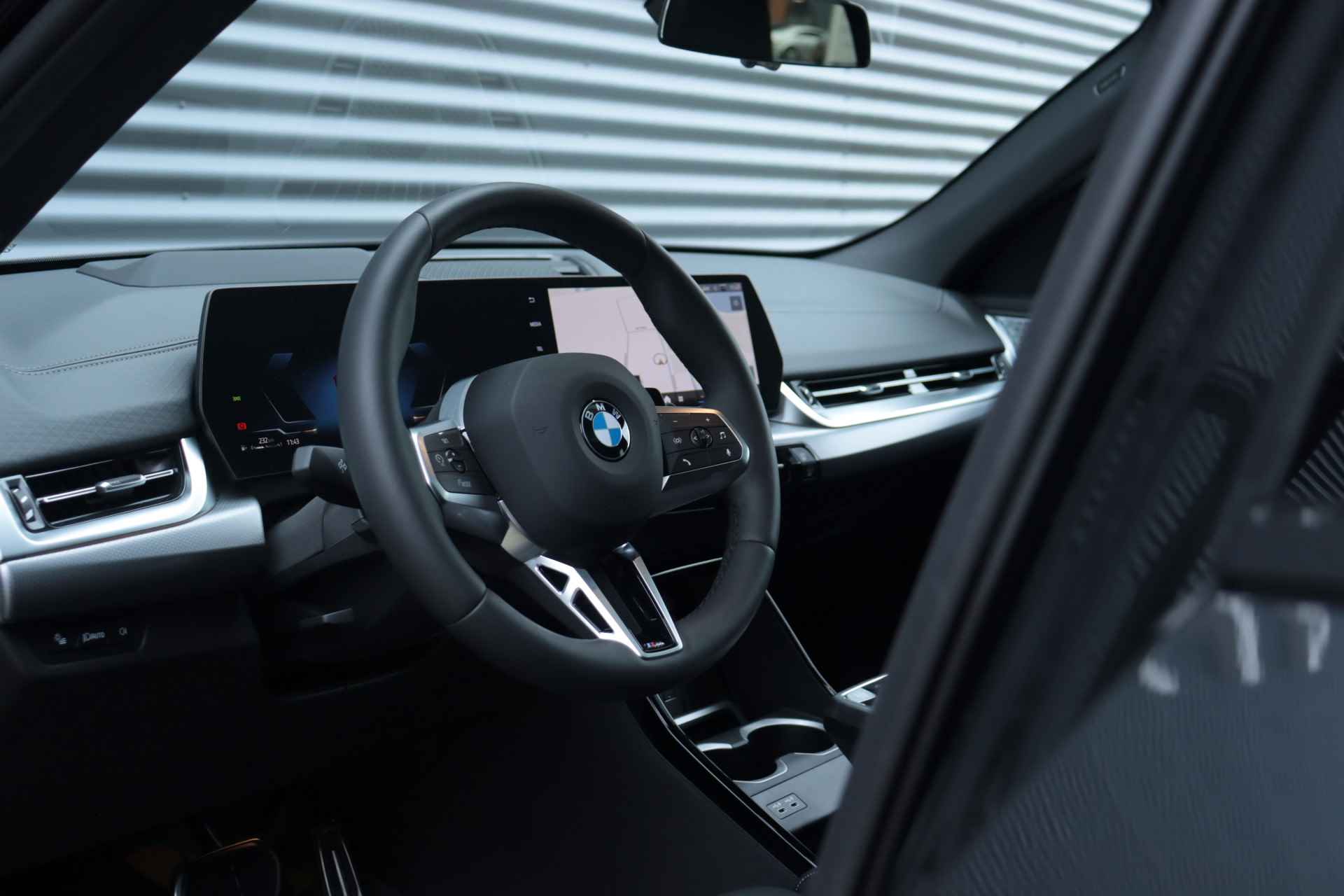 BMW X2 sDrive20i | M Sportpakket Pro / Premium Pack / Panodak / Harman Kardon / Driving Assistant / Head-Up / Elektr. Stoelen - 12/40