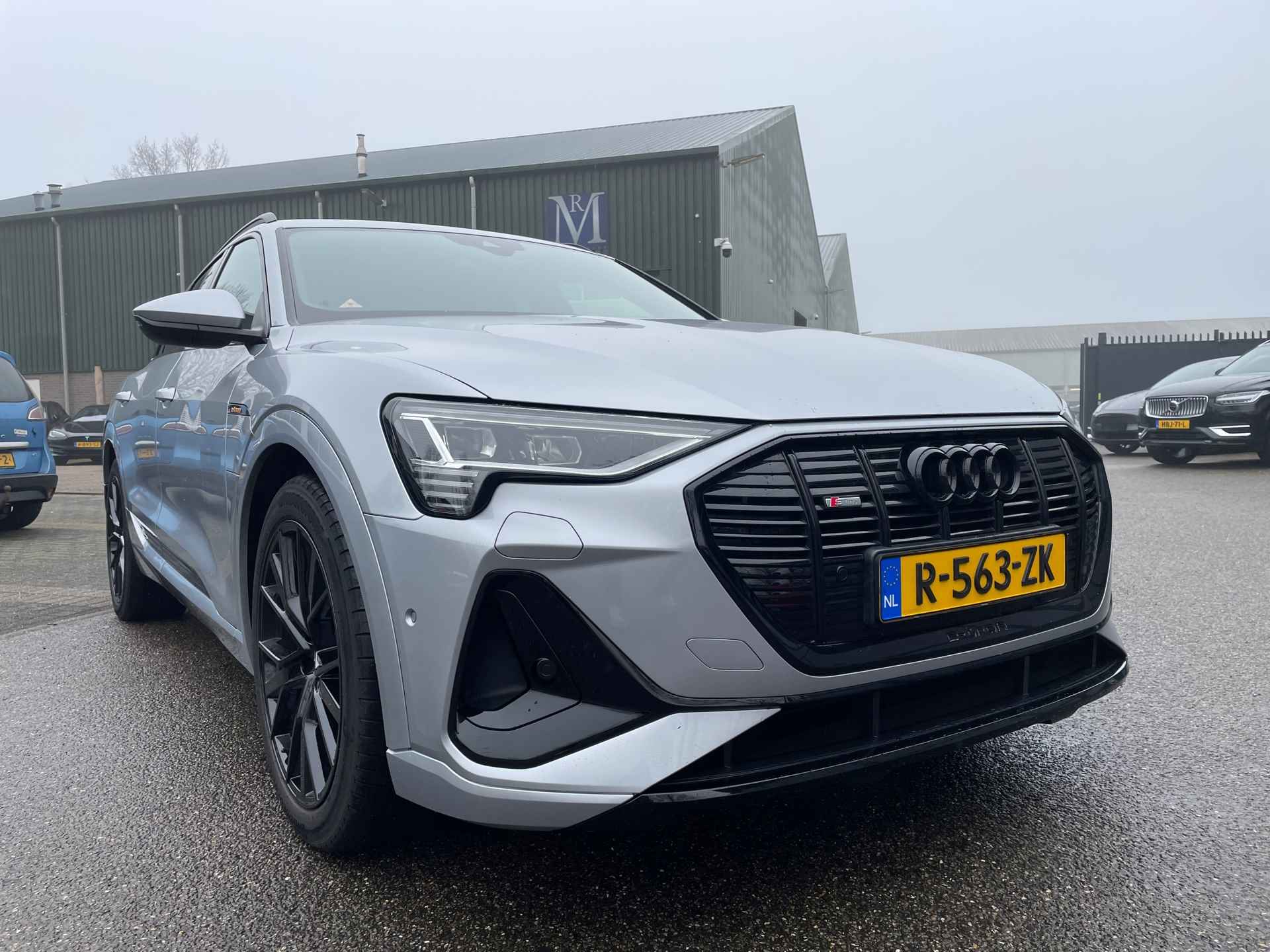 Audi E-tron 55 quattro S LINE 95 kWh BLACK PACK RIJKLAARPRIJS INCL. 12MND BOVAG - 9/32