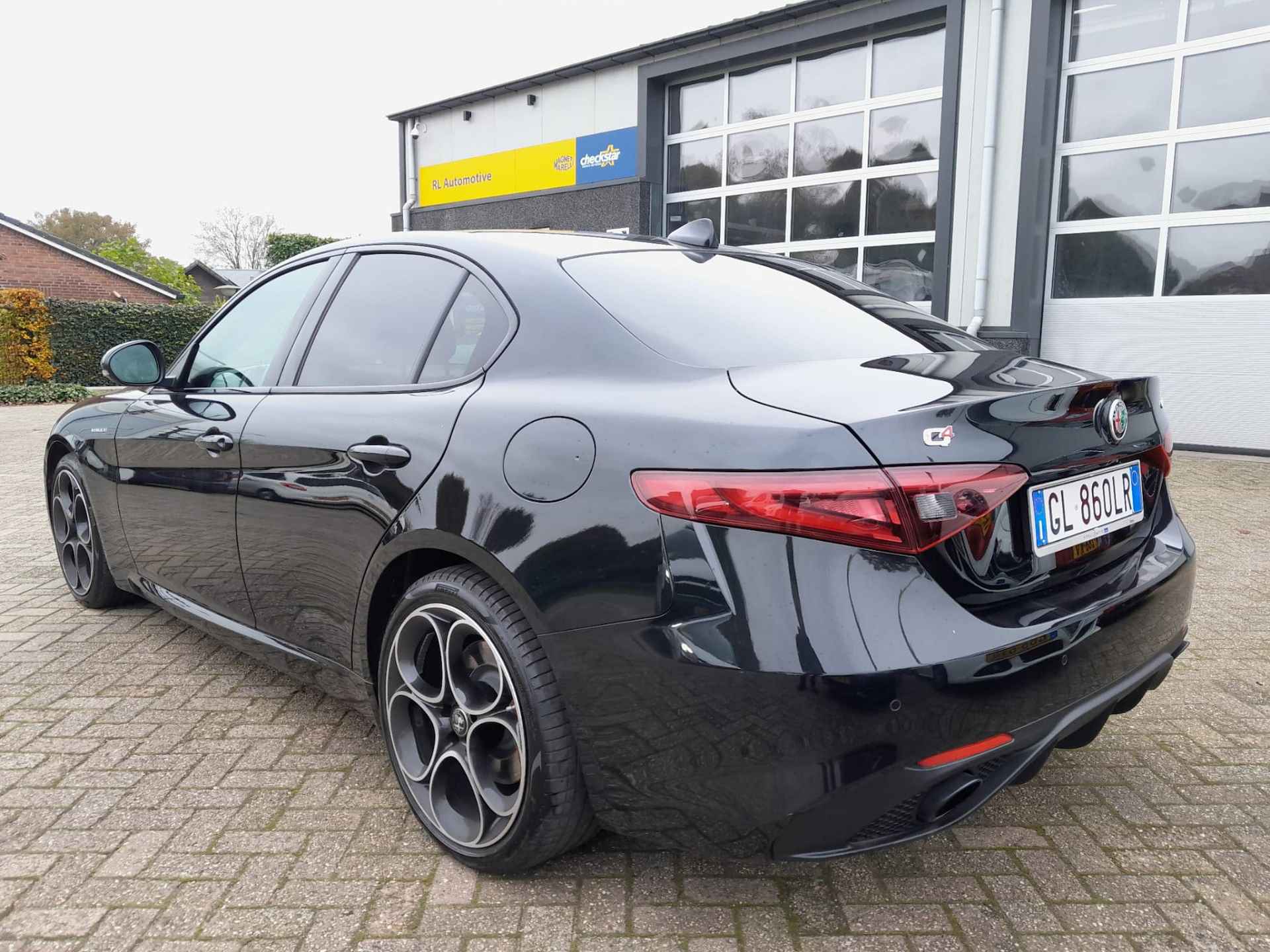 Alfa Romeo Giulia 2.2 d - Veloce - Q4 210pk - Leder - 5/16