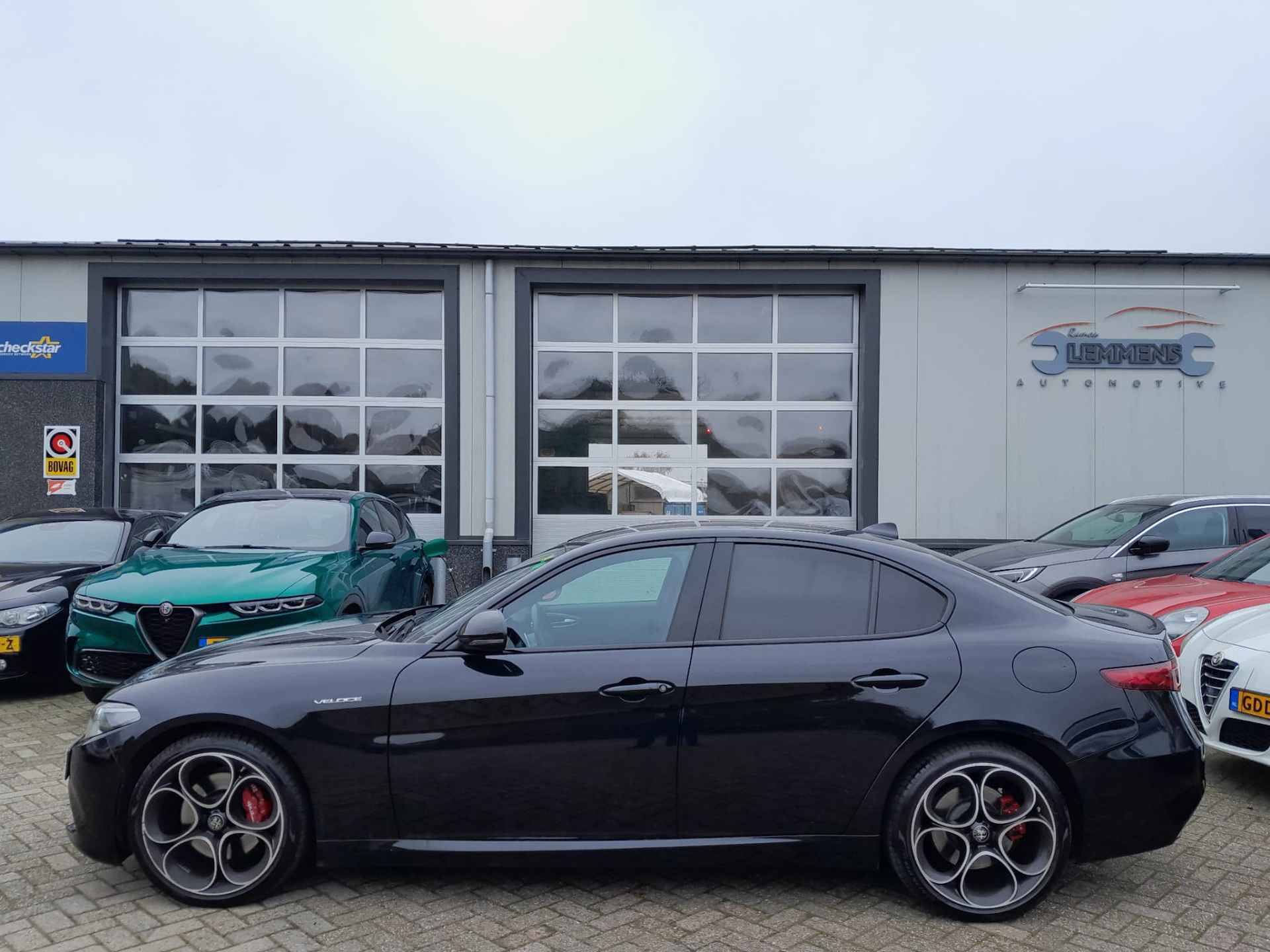 Alfa Romeo Giulia 2.2 d - Veloce - Q4 210pk - Leder - 7/16