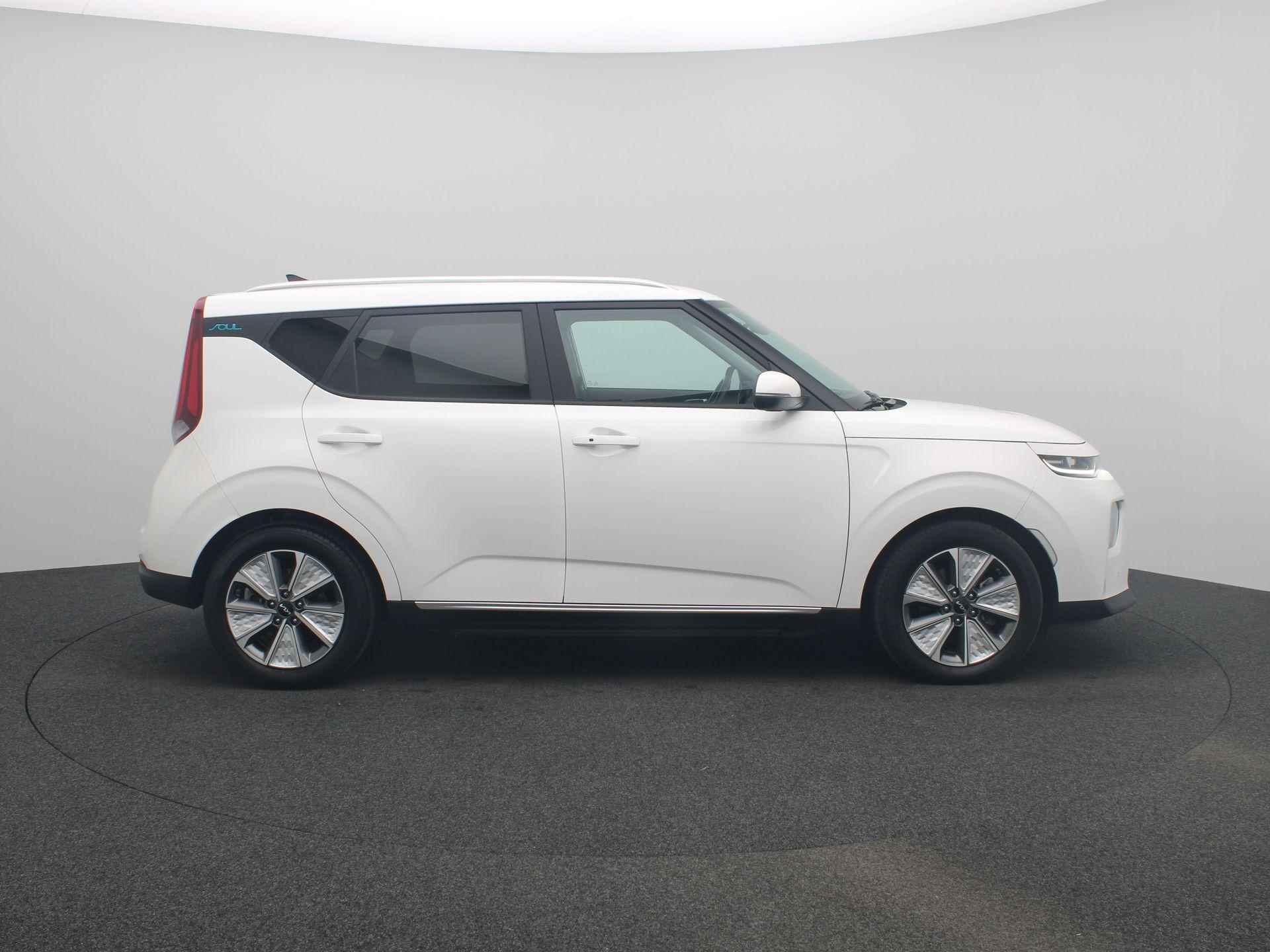 Kia e-Soul DynamicPlusLine 64 kWh Stoelverwarming | Navi | Camera | Clima | Cruise | Keyless - 41/45