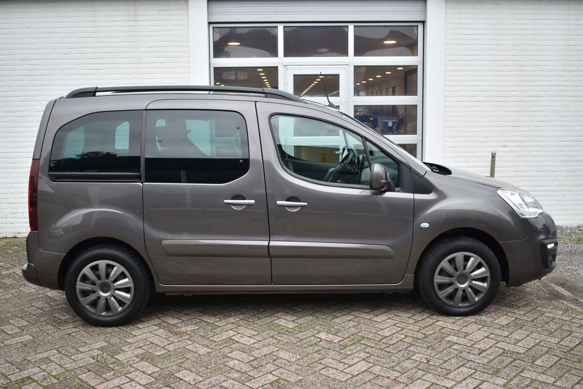 Citroën Berlingo PureTech 110 XTR Airco | Navi | Perkeerhulp | Zeer compleet -- - 9/22