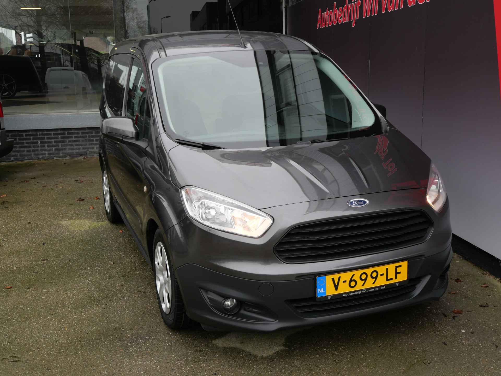 Ford Transit Courier 1.5 TDCI EDITION | CLIMA | NAVI | CAMERA | TREKHAAK | MARGE | NIEUWE APK!! - 2/20