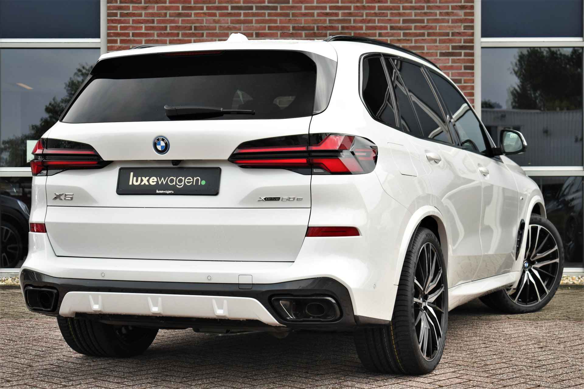 BMW X5 xDrive50e M-Sport Pro incl 5jr-Service Pano Massage 22" H/K 360 SoftCl Alc-hemel Zetelventilatie - 2/105