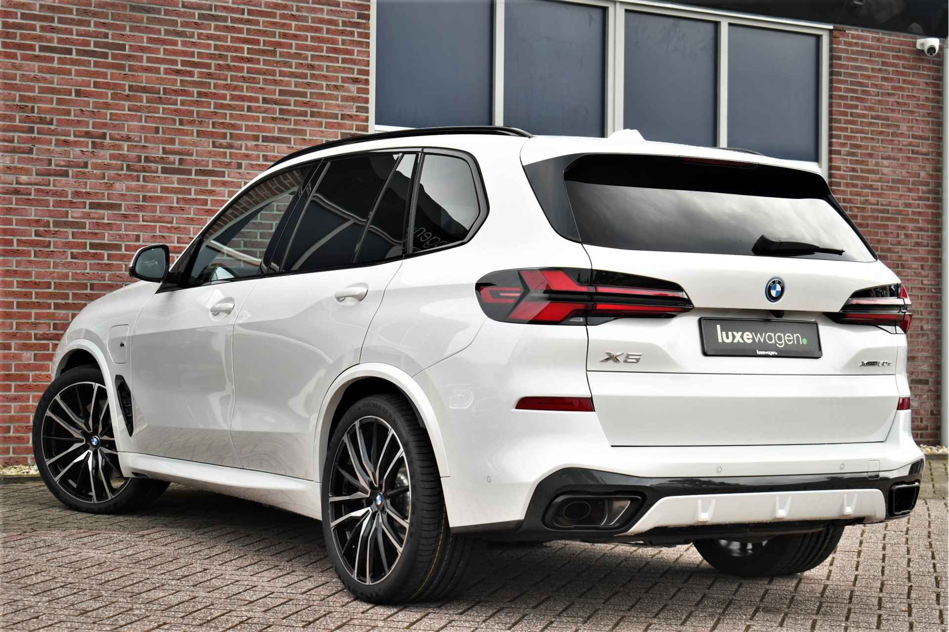 BMW X5 xDrive50e M-Sport Pro incl 5jr-Service Pano Massage 22" H/K 360 SoftCl Alc-hemel Zetelventilatie - 20/105