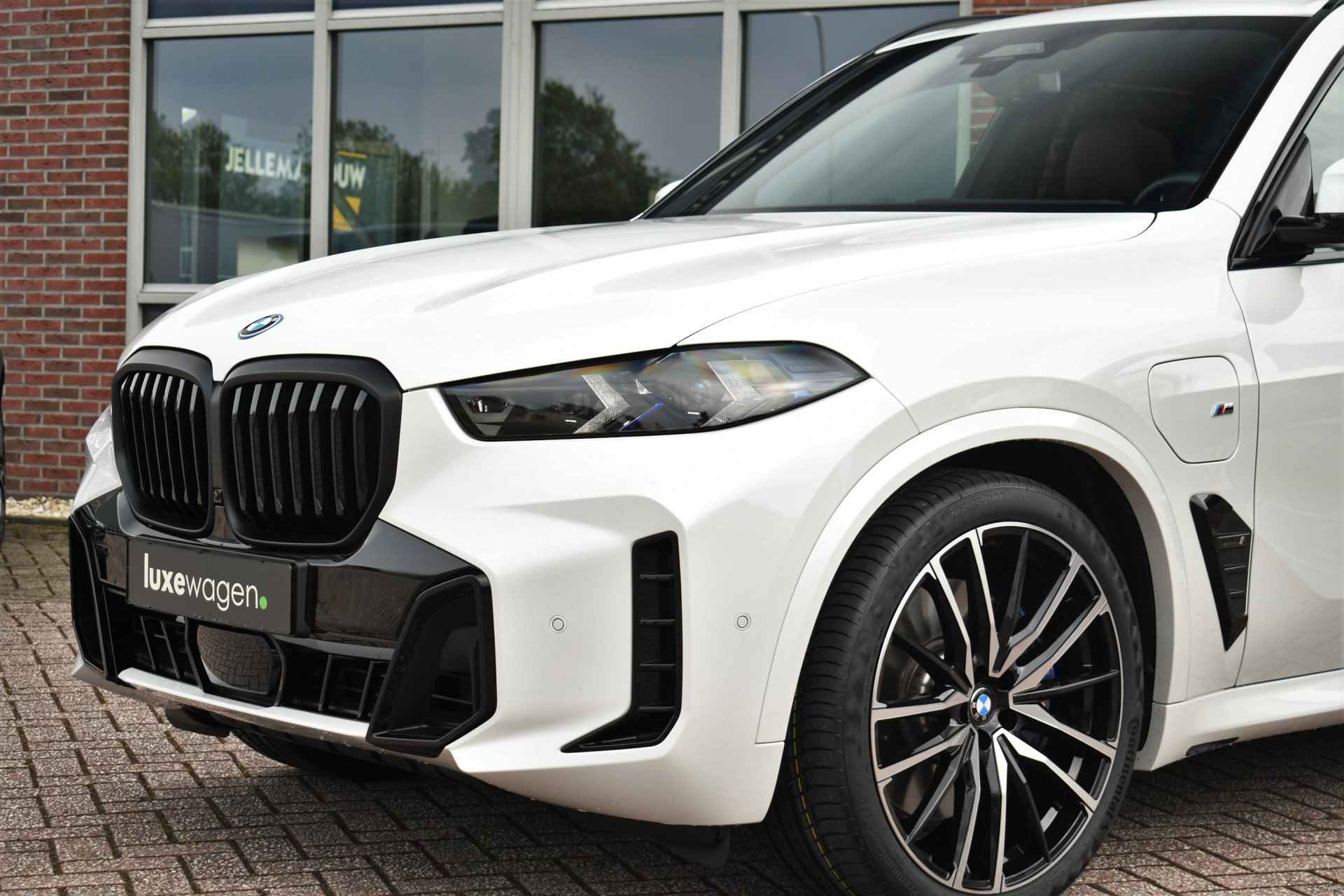 BMW X5 xDrive50e M-Sport Pro incl 5jr-Service Pano Massage 22" H/K 360 SoftCl Alc-hemel Zetelventilatie - 21/105