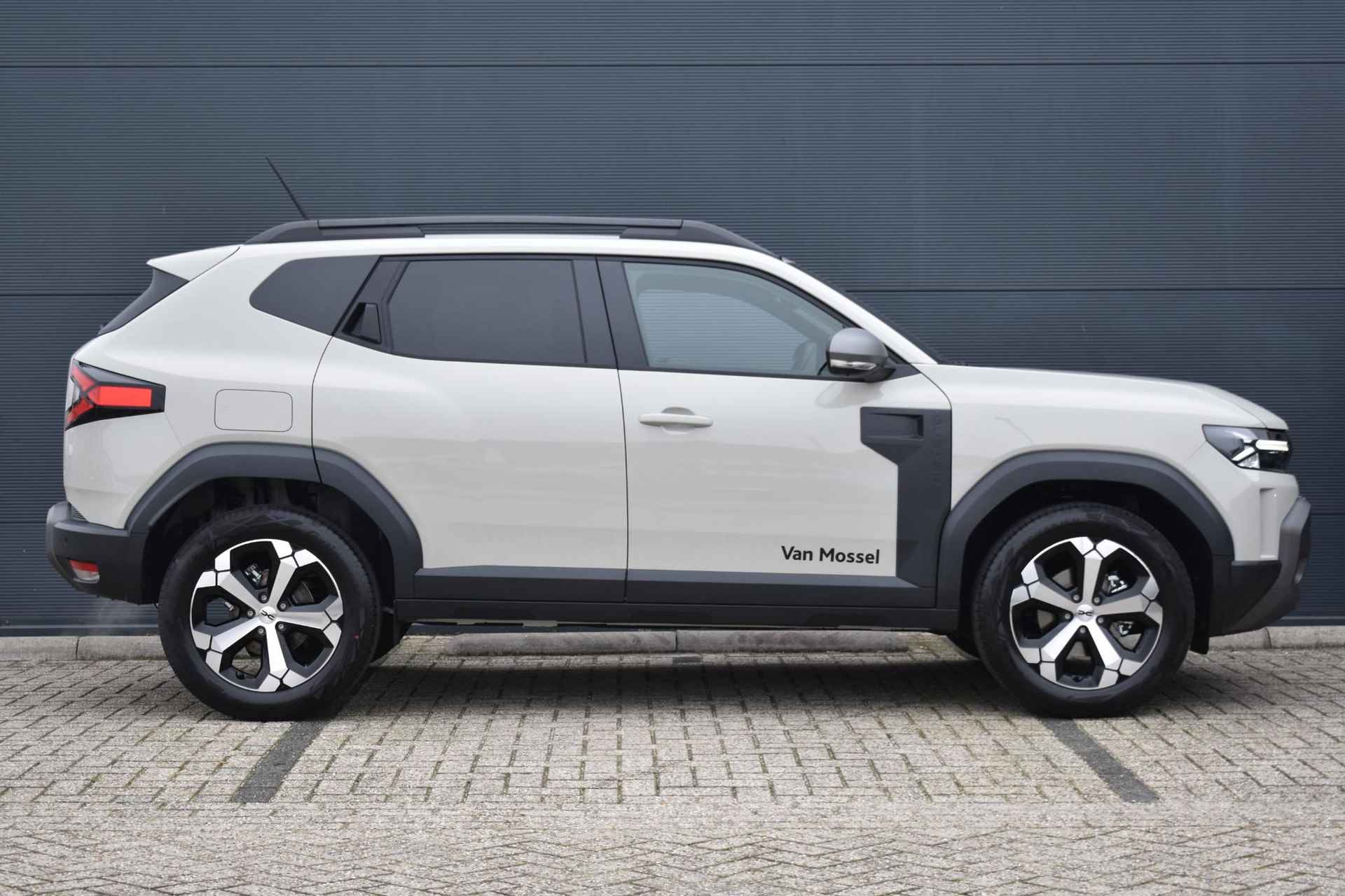 Dacia Duster 1.6 Hybrid Journey 140pk | Automaat | Apple CarPlay & Android Auto | Achteruitrijcamera | Parkeersensoren | Direct Beschikbaar! - 4/31