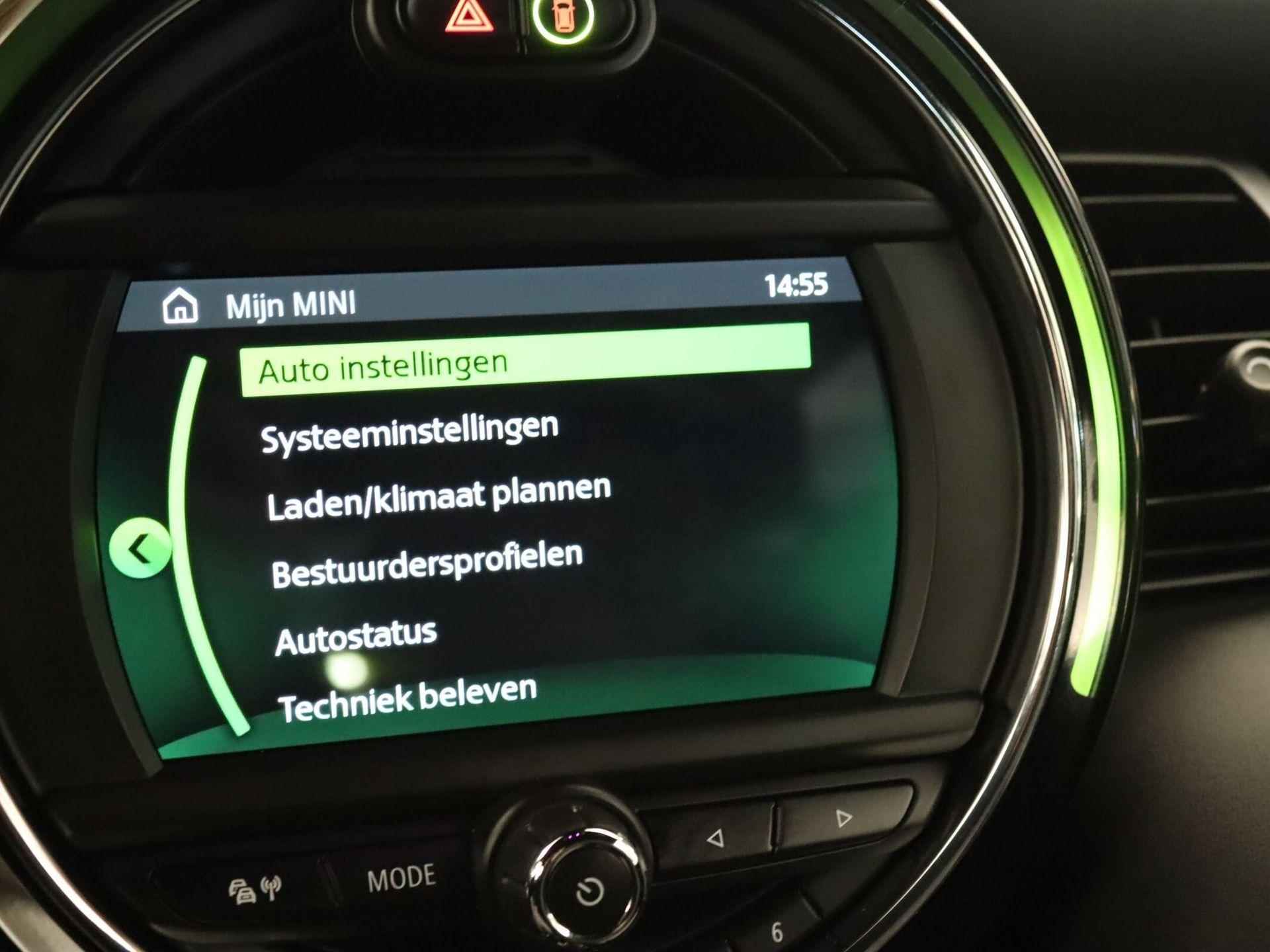 Mini Electric Essential 33 kWh - APPLE CARPLAY/ANDROID AUTO - VOORSTOELEN VERWARMD - HEMELBEKLEDING ZWART - KEYLESS ENTRY/START - CRUISE CONTROL - SPORTSTUUR - FULL-MAP NAVIGATIESYSTEEM - 24/42