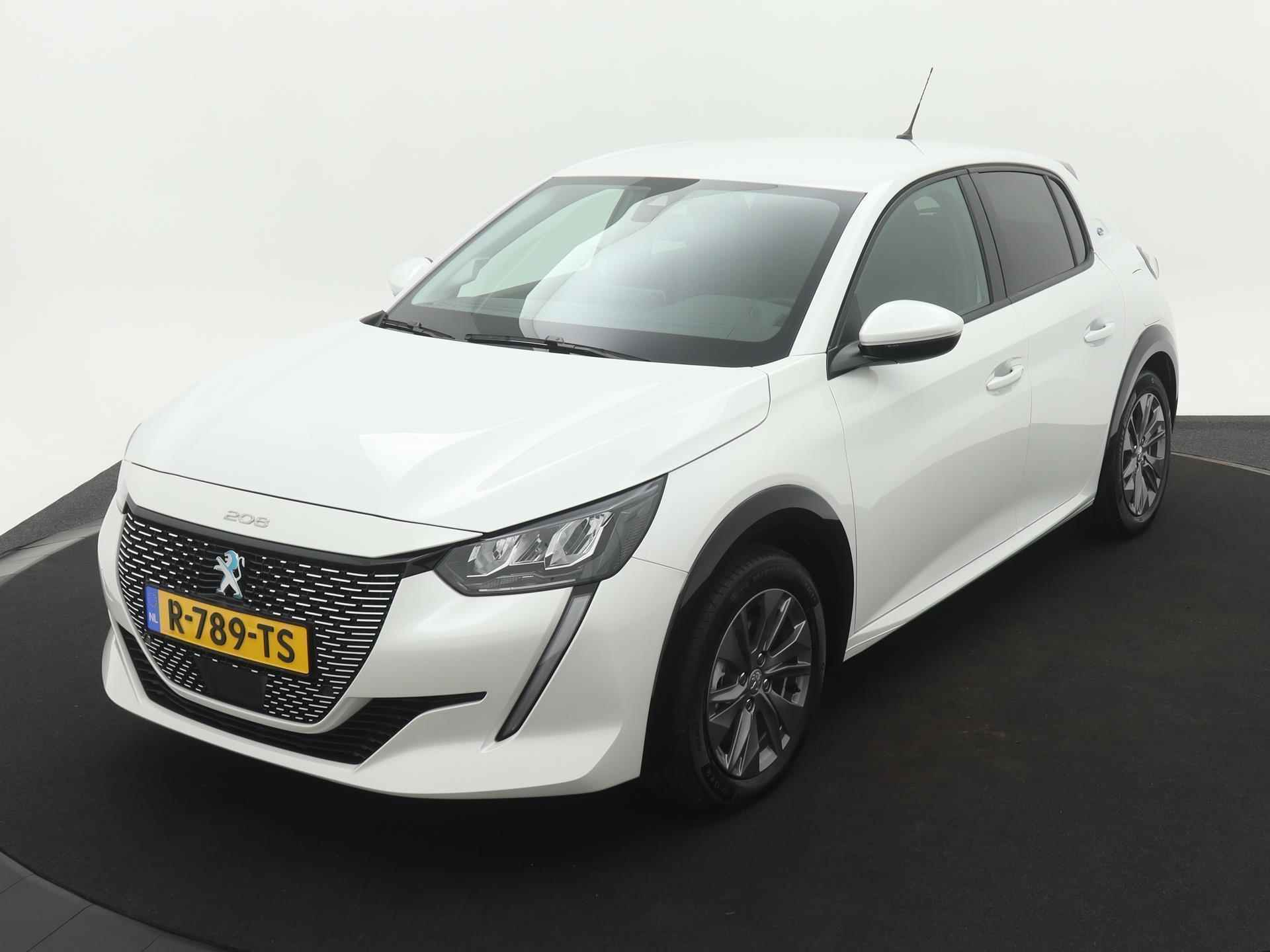 Peugeot e-208 EV Allure 50 kWh 136 PK |Cruise Control | Parkeer Camera | Led Koplampen | Parkeersensoren | Lmv 16 inch - 26/29