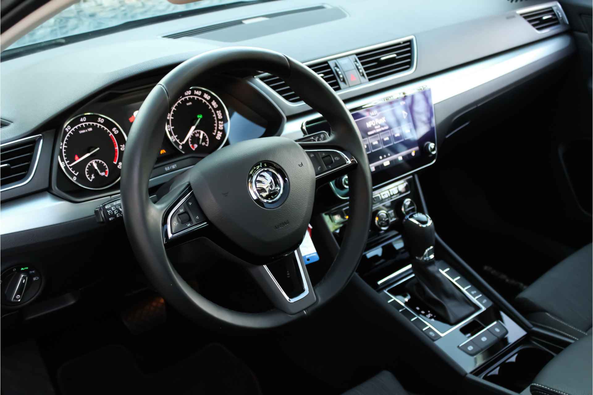 Škoda Superb Combi 1.4TSI Clever Edition | Pano | - 9/27