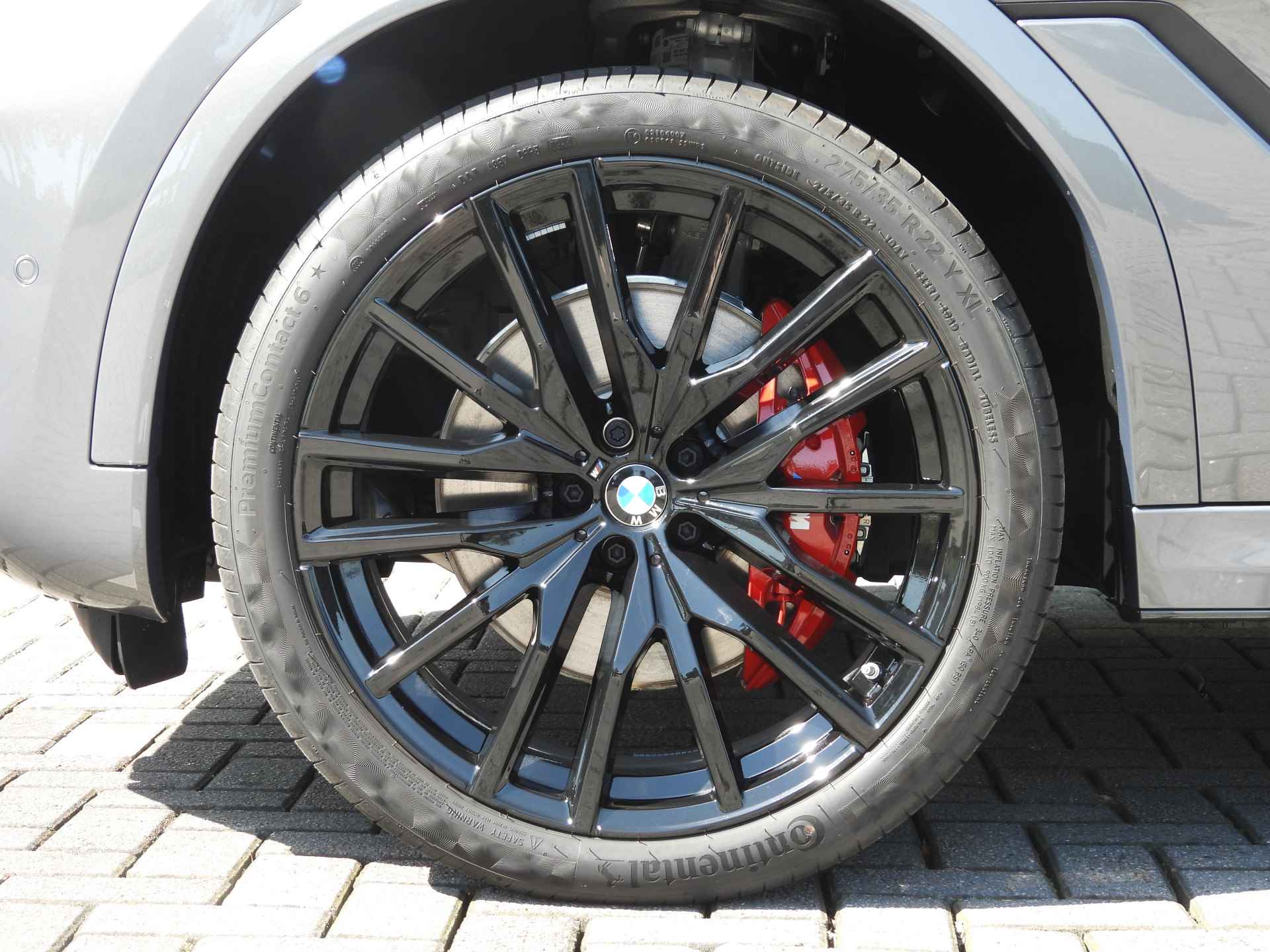 BMW X6 xDrive40i High Executive M Sport Automaat / Panoramadak / Trekhaak / Massagefunctie / Parking Assistant Professional  Stoelventilatie / Adaptieve LED / Soft-Close - 15/57