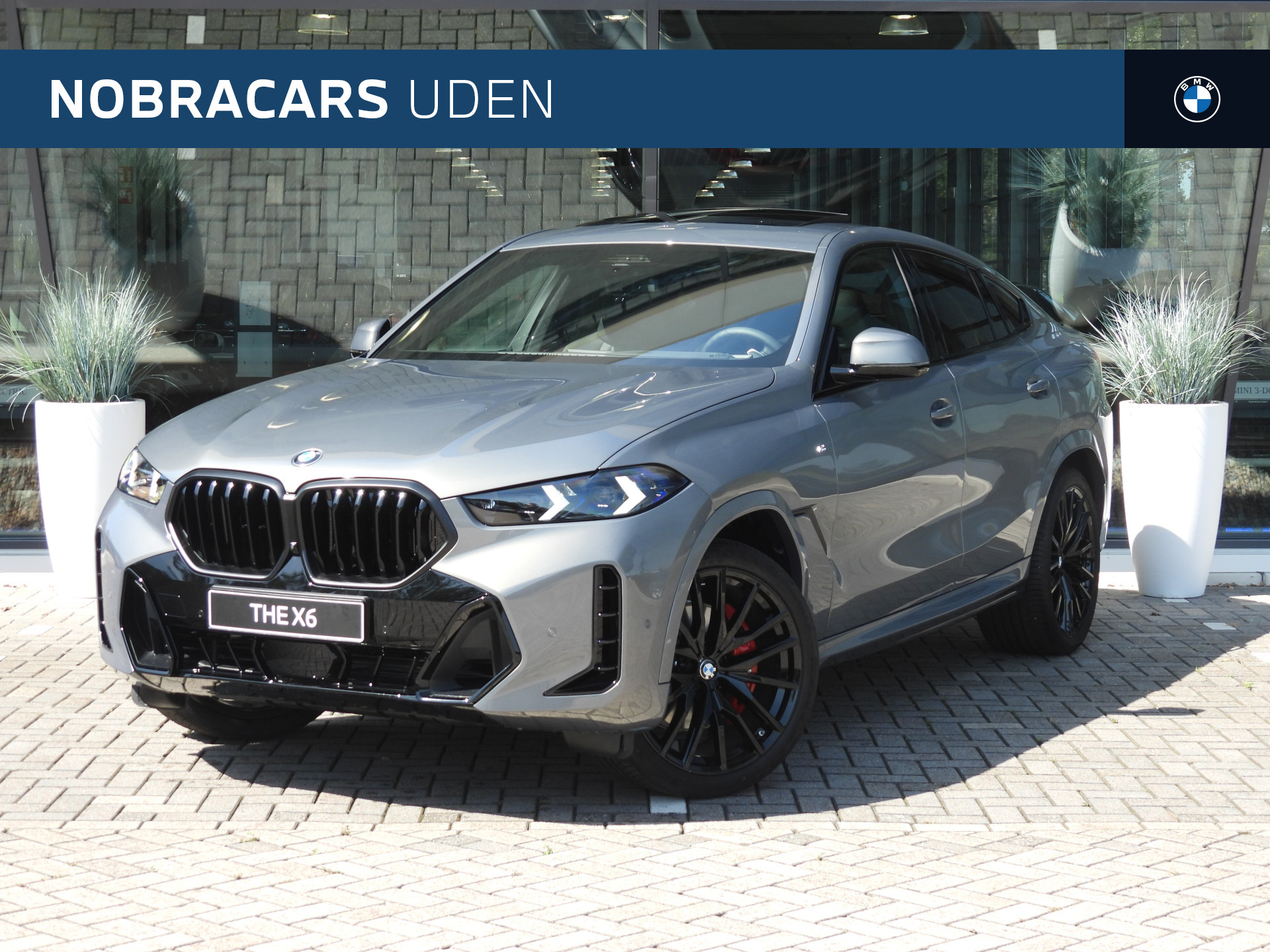 BMW X6 xDrive40i High Executive M Sport Automaat / Panoramadak / Trekhaak / Massagefunctie / Parking Assistant Professional  Stoelventilatie / Adaptieve LED / Soft-Close