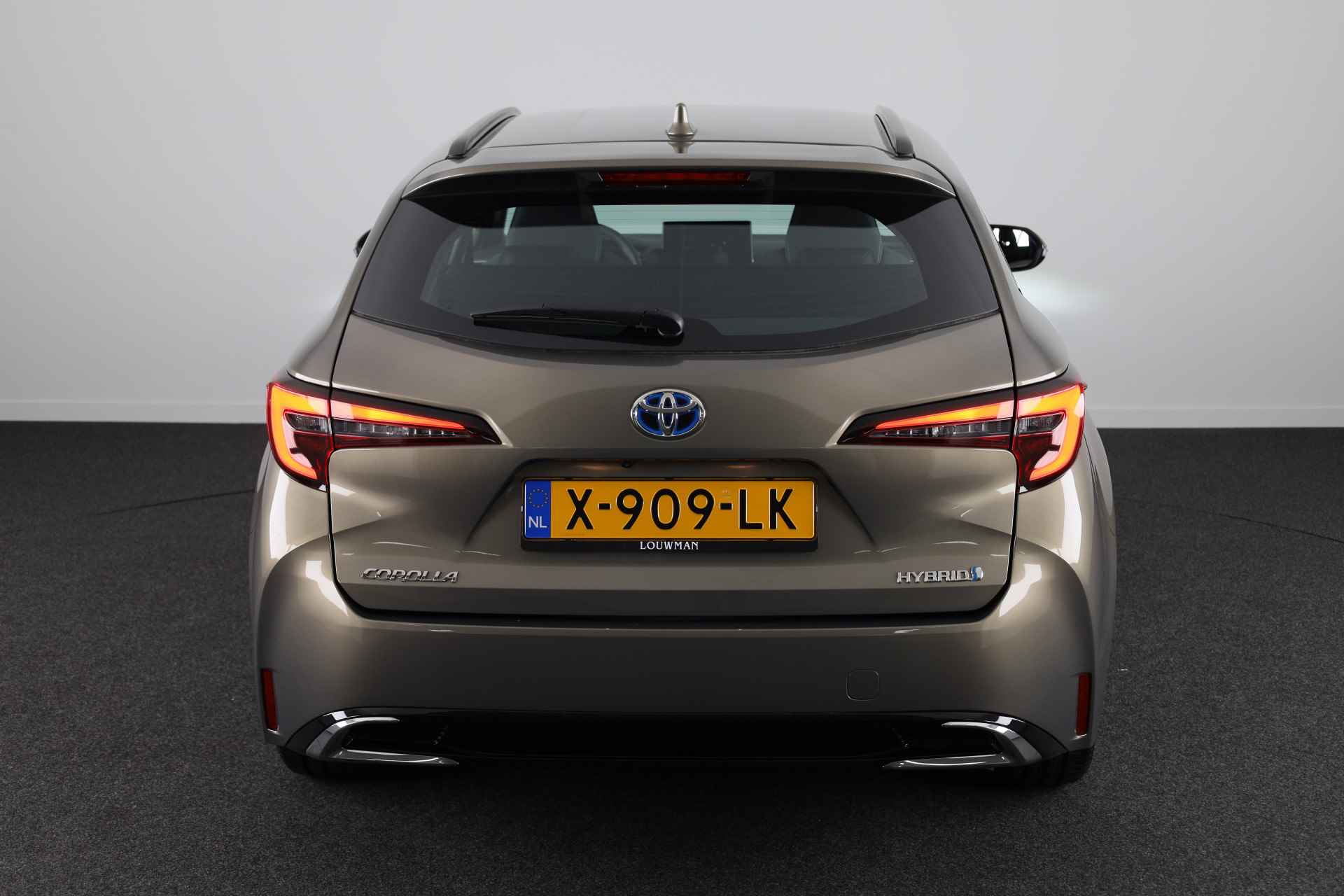 Toyota Corolla Touring Sports 1.8 Hybrid Active *Demo* | Apple carplay / Android auto | LED Verlichting | - 4/37