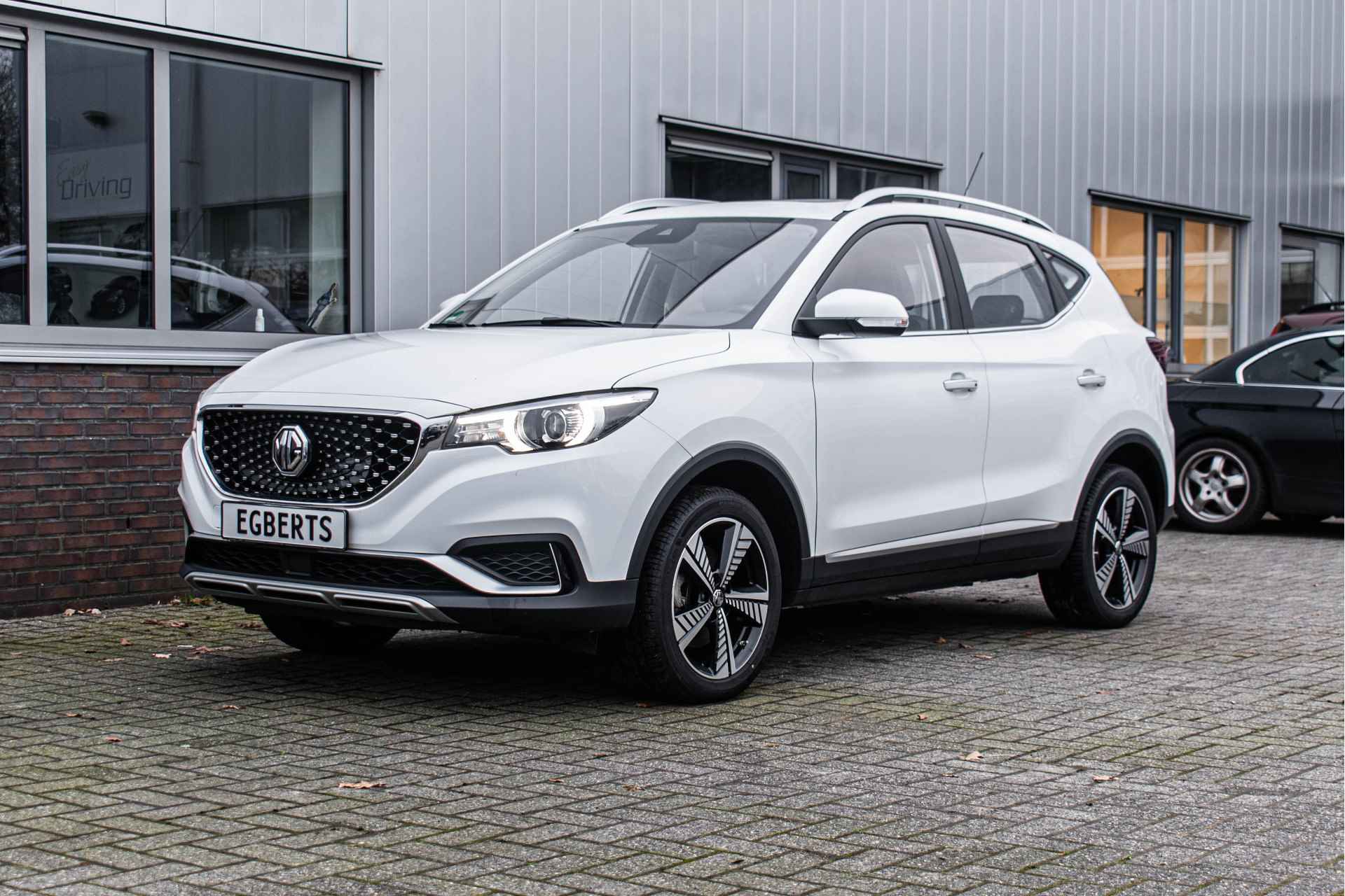 MG ZS EV Luxury 45 kWh - 14/28