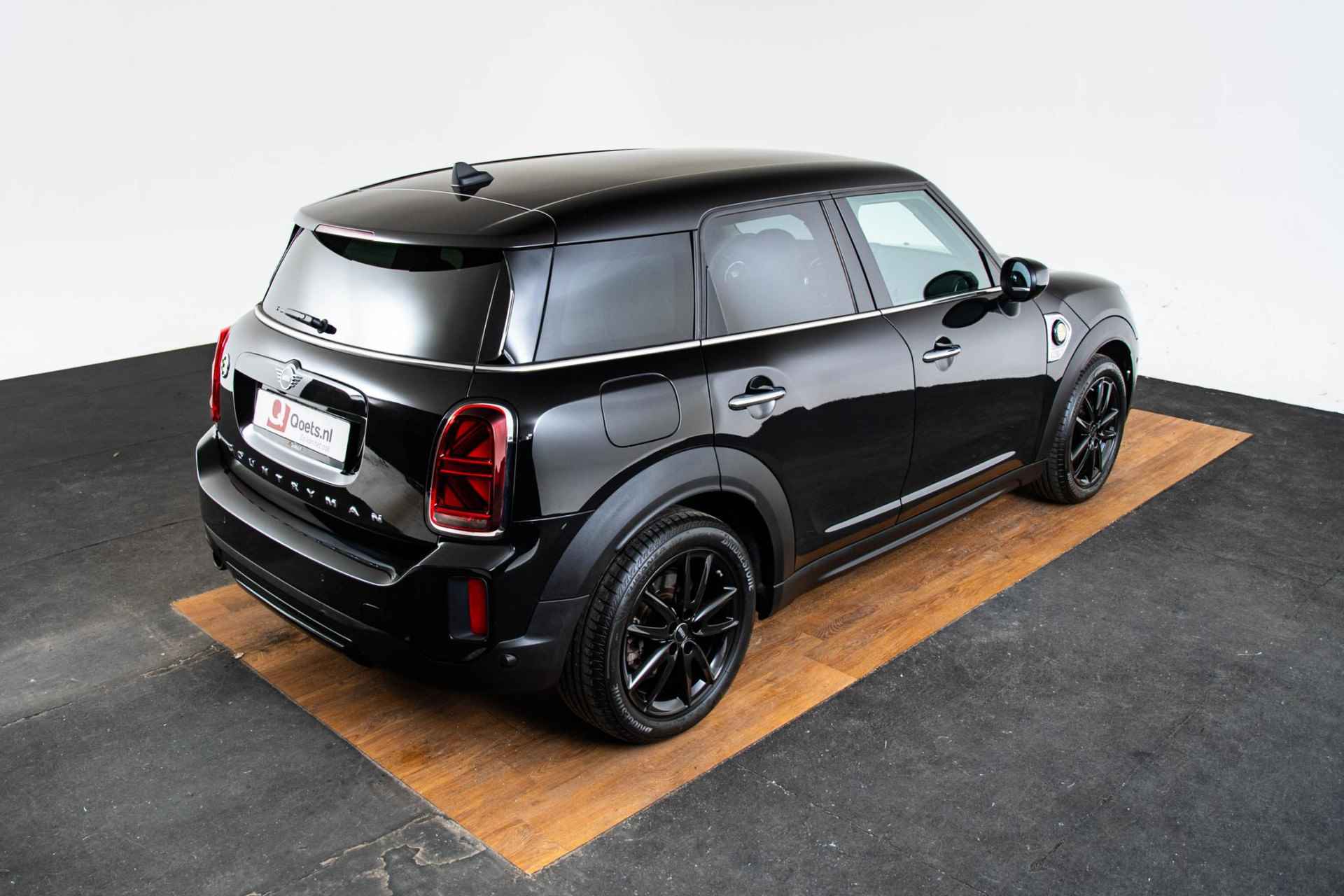 Mini Mini Countryman 2.0 Cooper S E ALL4 Cruise control - Elektrisch verwarmbare voorstoelen - Elektrische inklapbare buitenspiegels - Achteruitrijcamera - Driving/parking Assistant - Head Up - Getinte Ruiten - - 10/67