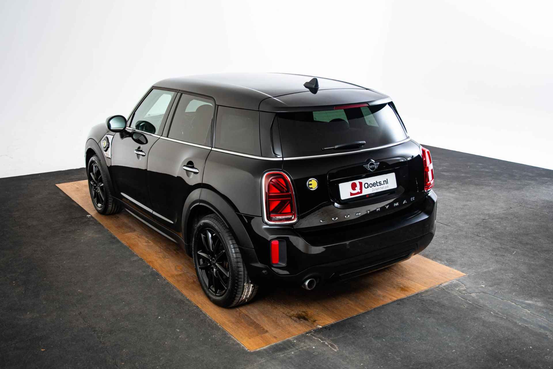 Mini Mini Countryman 2.0 Cooper S E ALL4 Cruise control - Elektrisch verwarmbare voorstoelen - Elektrische inklapbare buitenspiegels - Achteruitrijcamera - Driving/parking Assistant - Head Up - Getinte Ruiten - - 12/67