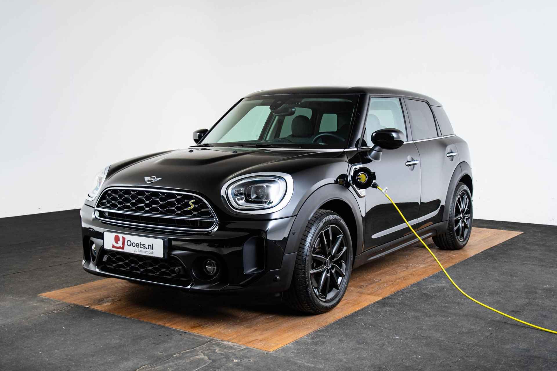 Mini Mini Countryman 2.0 Cooper S E ALL4 Cruise control - Elektrisch verwarmbare voorstoelen - Elektrische inklapbare buitenspiegels - Achteruitrijcamera - Driving/parking Assistant - Head Up - Getinte Ruiten - - 13/67