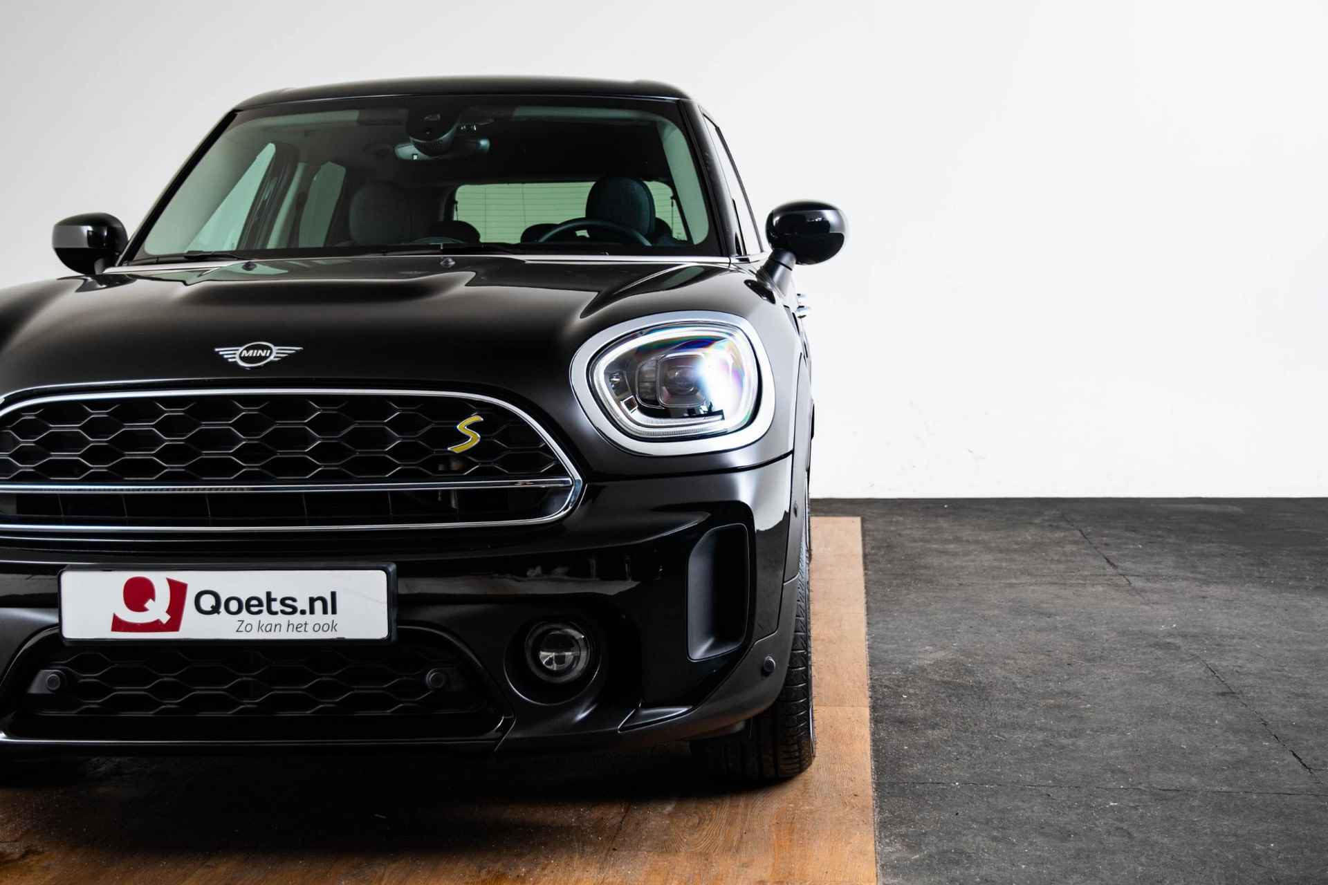 Mini Mini Countryman 2.0 Cooper S E ALL4 Cruise control - Elektrisch verwarmbare voorstoelen - Elektrische inklapbare buitenspiegels - Achteruitrijcamera - Driving/parking Assistant - Head Up - Getinte Ruiten - - 23/67