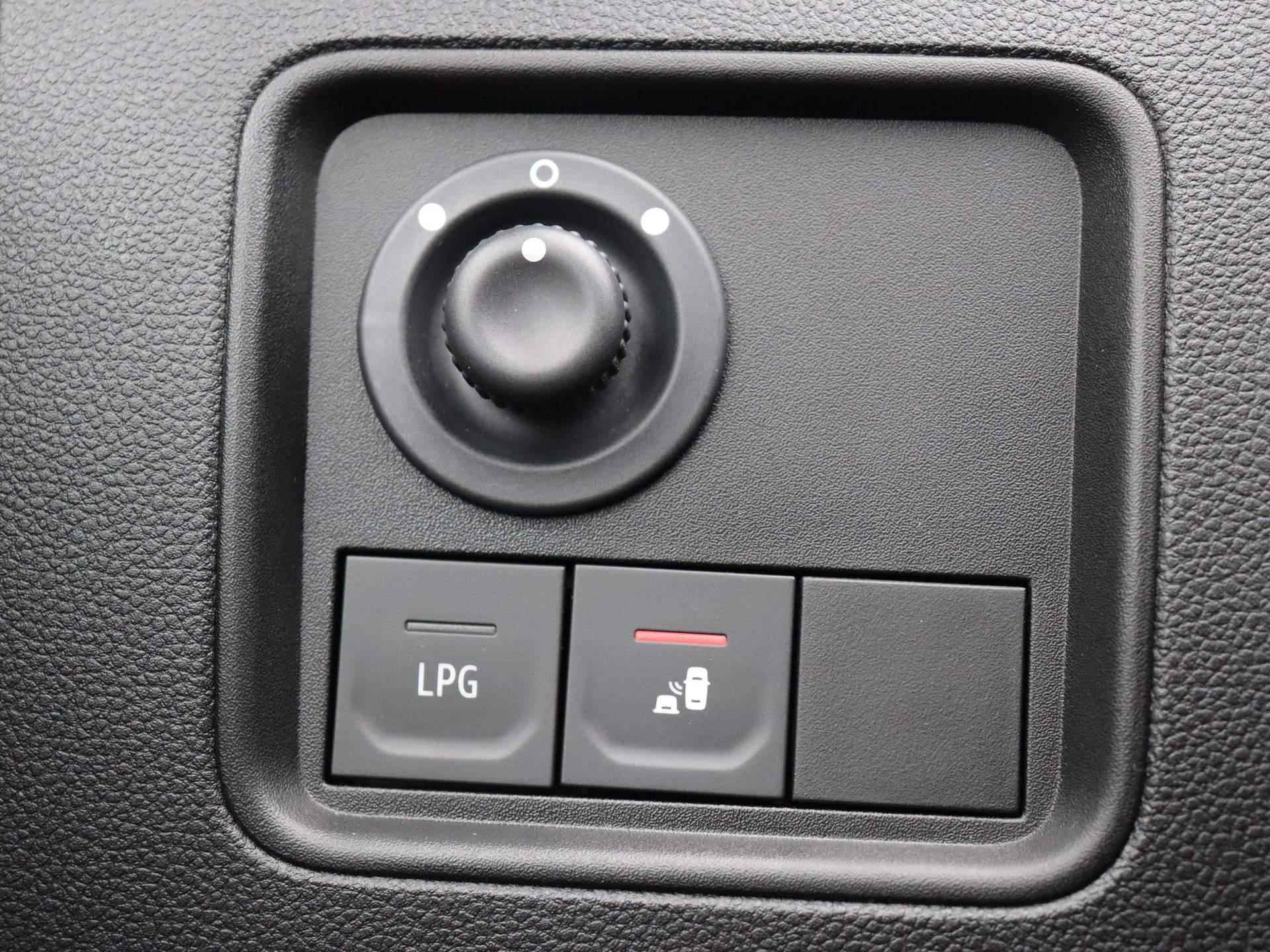 Dacia Duster TCe 100pk Bi-Fuel Prestige | LPG G3 | Dodehoeksensoren | Achteruitrijcamera | Stoelverwarming | Keyless Entry | Navigatie | - 18/41