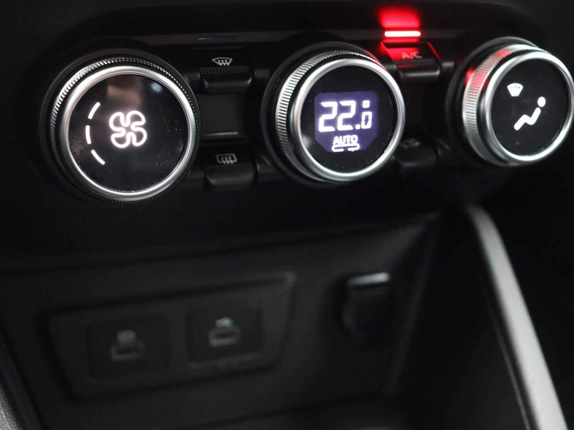 Dacia Duster TCe 100pk Bi-Fuel Prestige | LPG G3 | Dodehoeksensoren | Achteruitrijcamera | Stoelverwarming | Keyless Entry | Navigatie | - 29/41