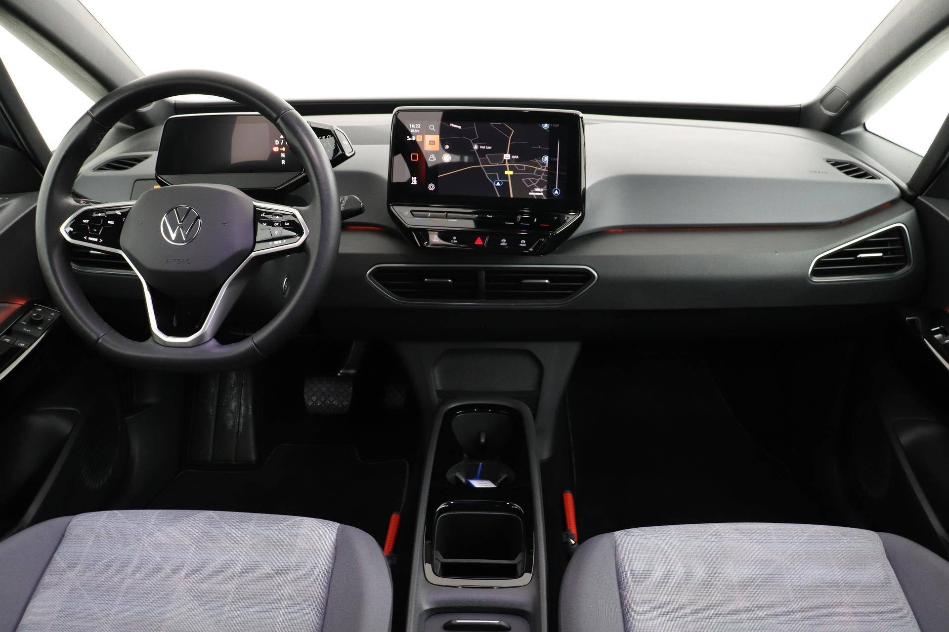 Volkswagen ID.3 Pro Performance 58 kWh | Subsidie Mogelijk | Navigatie | Stoelverwarming | Trekhaak | Adaptive Cruise Control | - 7/44