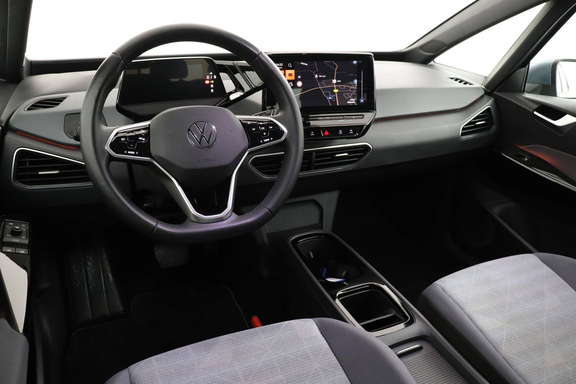 Volkswagen ID.3 Pro Performance 58 kWh | Subsidie Mogelijk | Navigatie | Stoelverwarming | Trekhaak | Adaptive Cruise Control | - 15/44