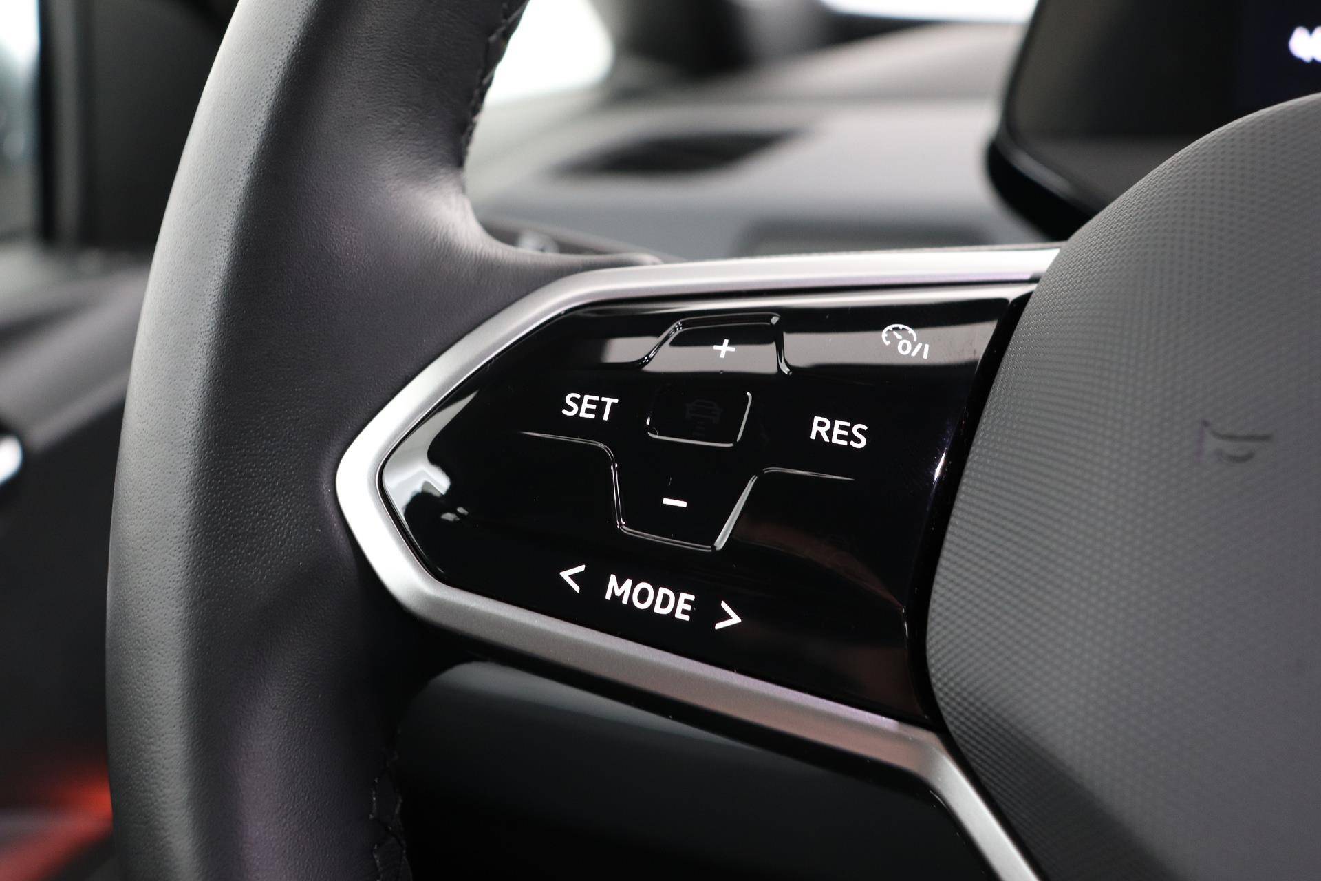 Volkswagen ID.3 Pro Performance 58 kWh | Subsidie Mogelijk | Navigatie | Stoelverwarming | Trekhaak | Adaptive Cruise Control | - 31/44