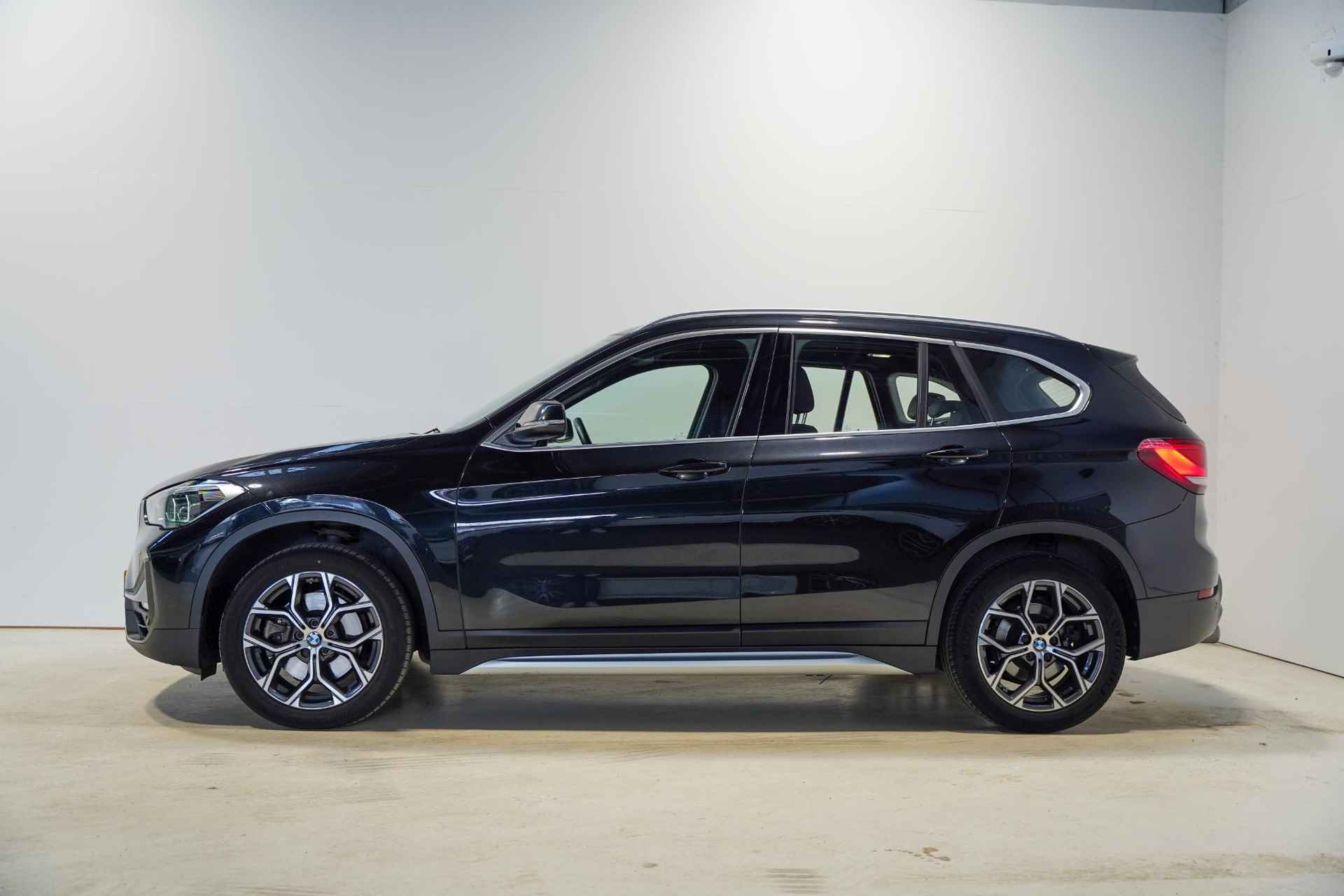 BMW X1 sDrive20i High Executive xLine - 4/23