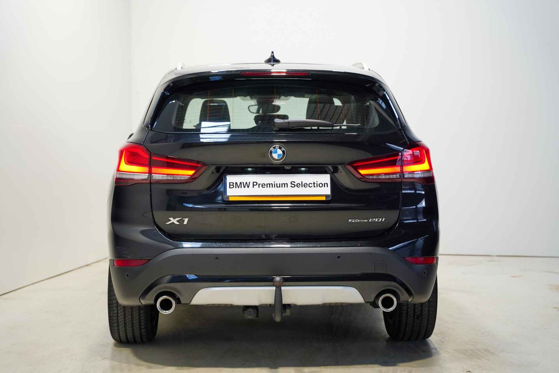 BMW X1 sDrive20i High Executive xLine - 8/23