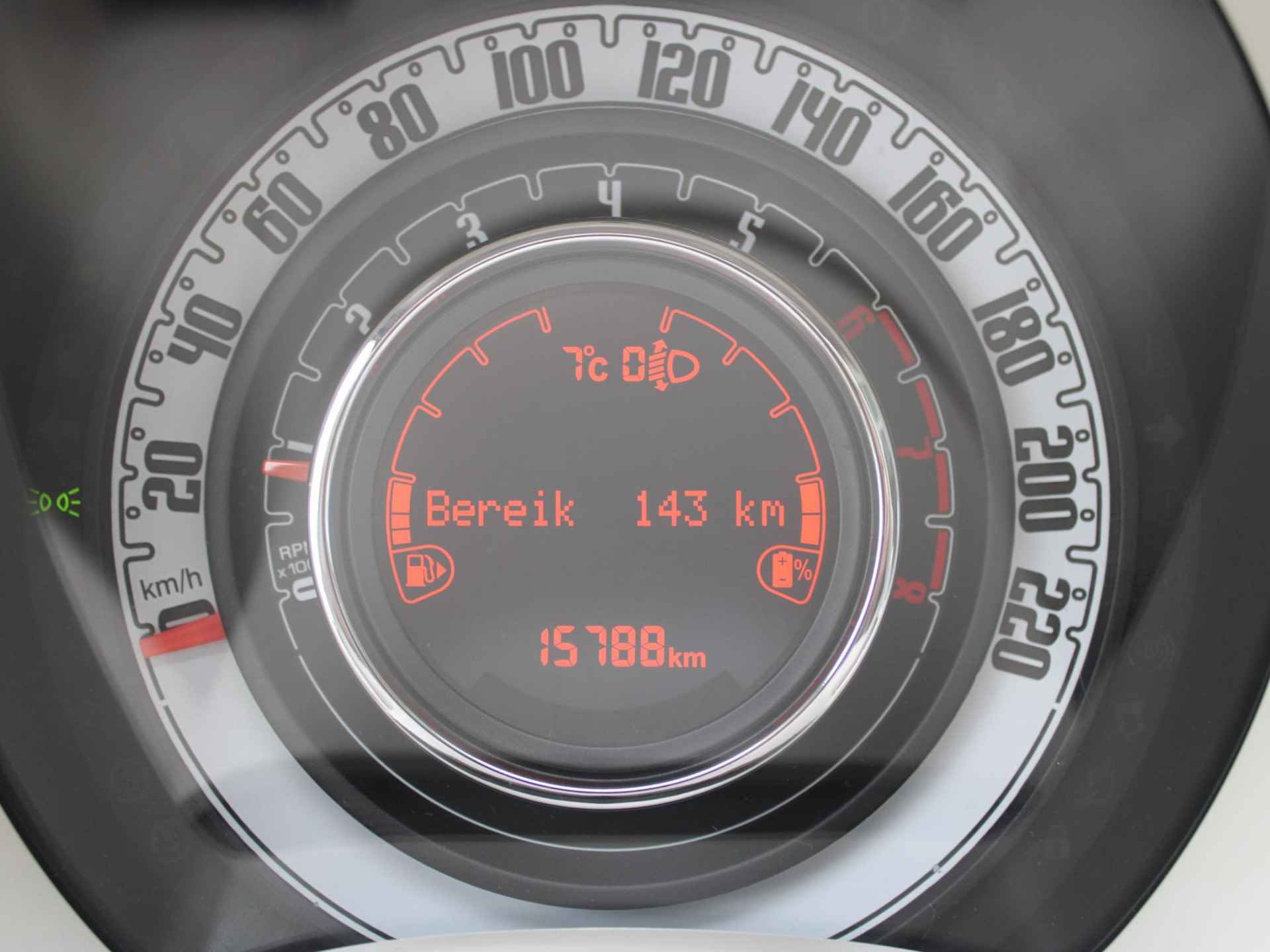 Fiat 500 Hybrid Dolcevita | Clima | Cruise | 15" | PDC | Apple Carplay - 9/20