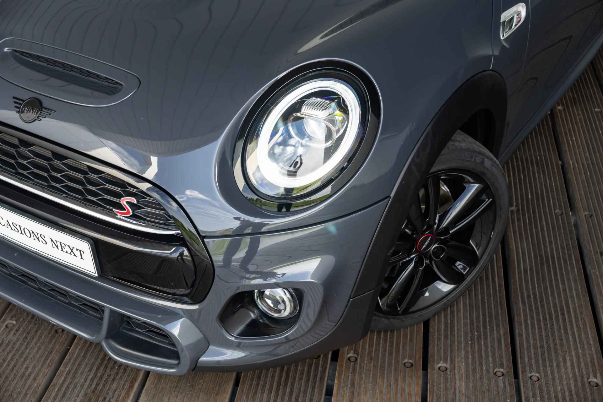 MINI 5-deurs Cooper S Aut. John Cooper Works pakket + Panoramadak - 28/36