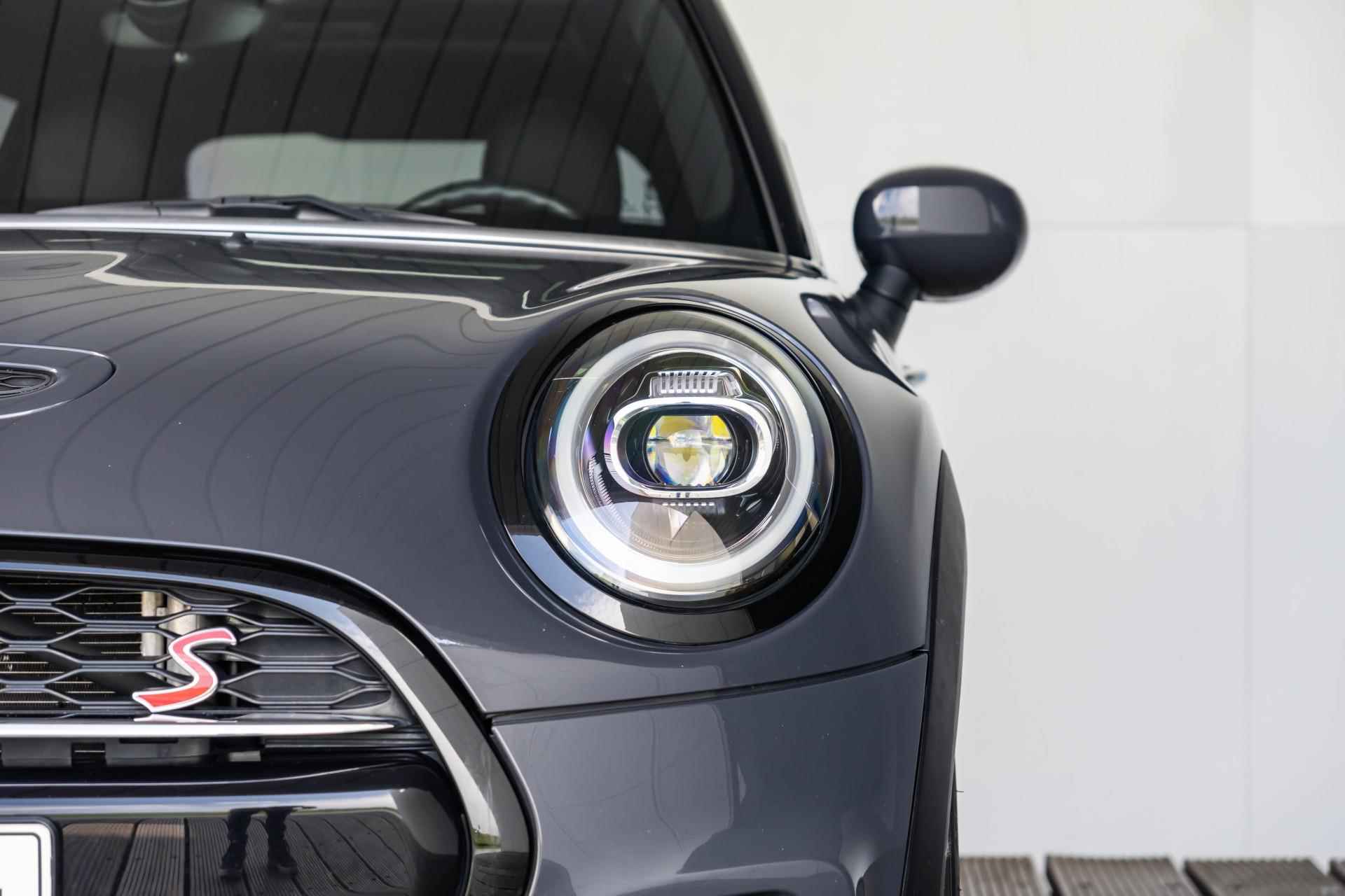 MINI 5-deurs Cooper S Aut. John Cooper Works pakket + Panoramadak - 29/36